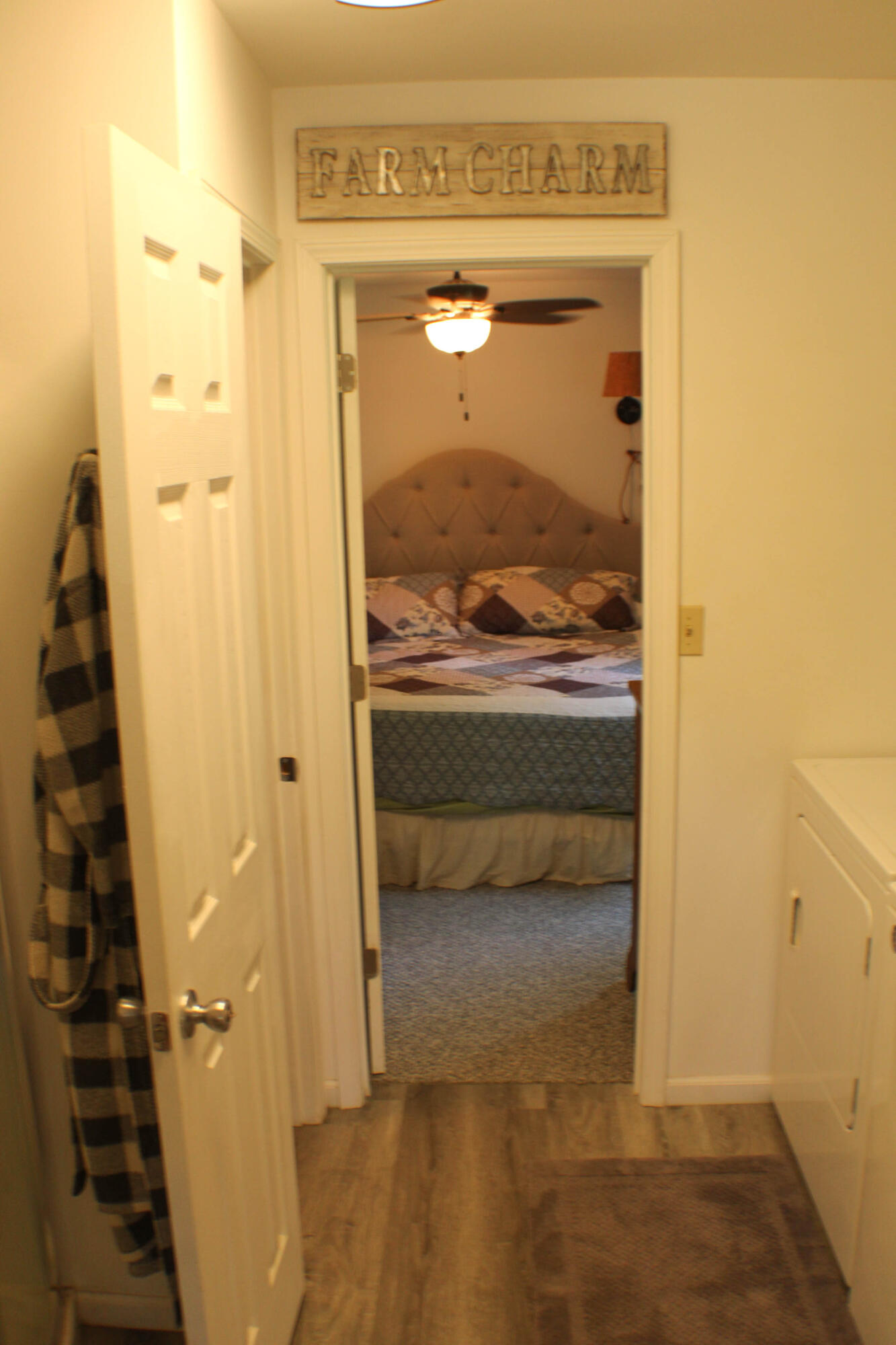 821 Northwest B Highway Property Photo 7