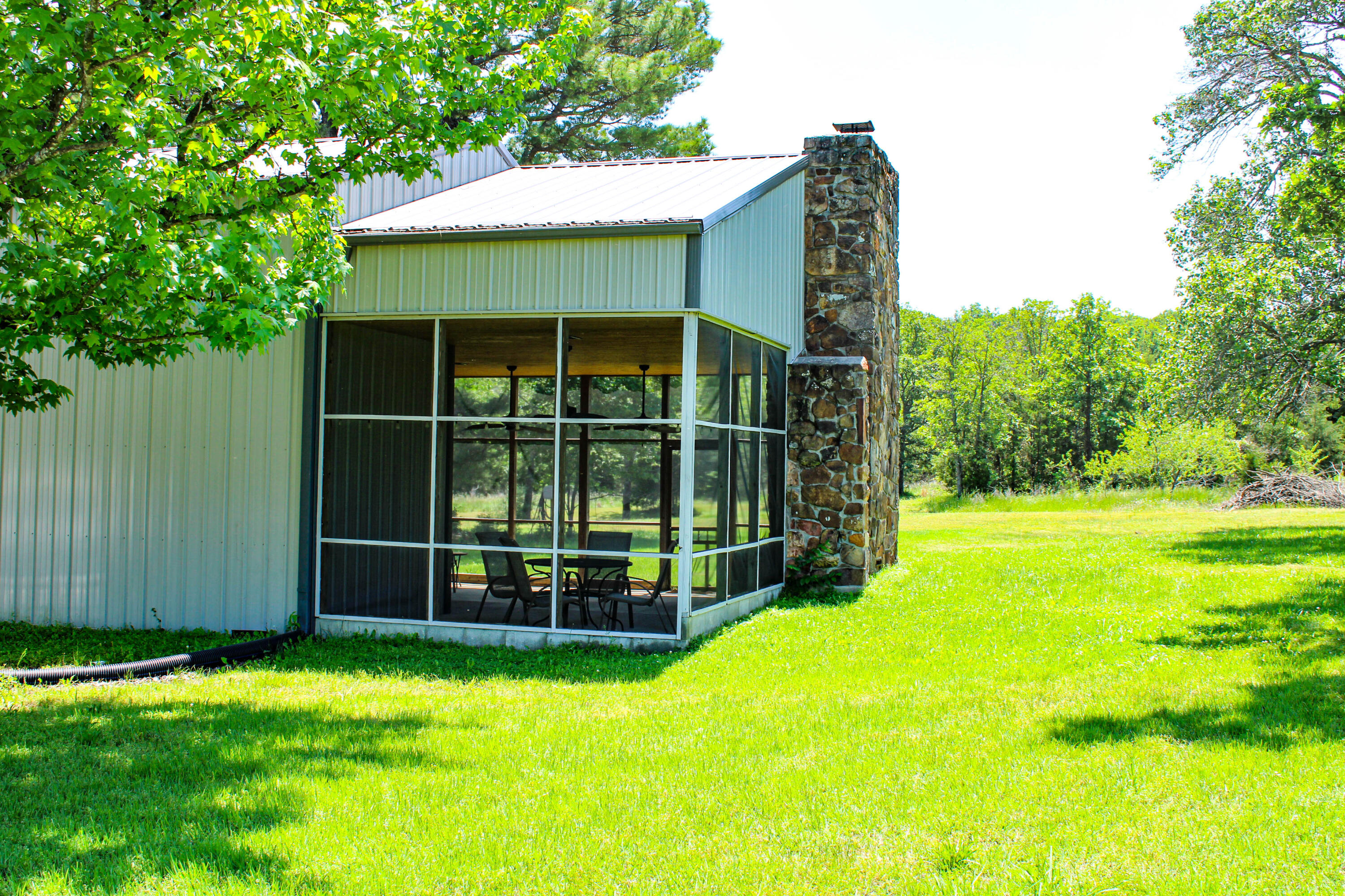 821 Northwest B Highway Property Photo 20
