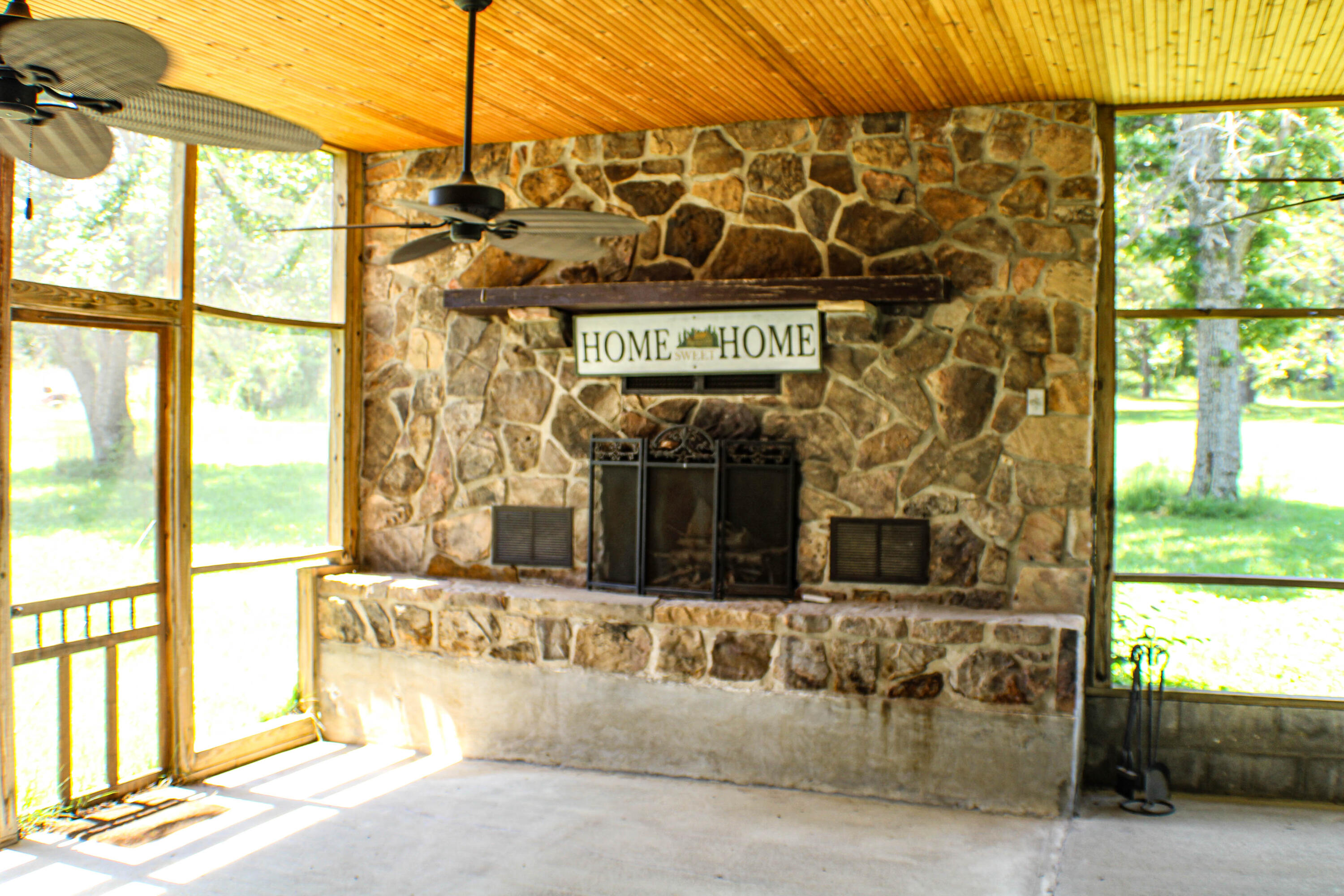 821 Northwest B Highway Property Photo 30