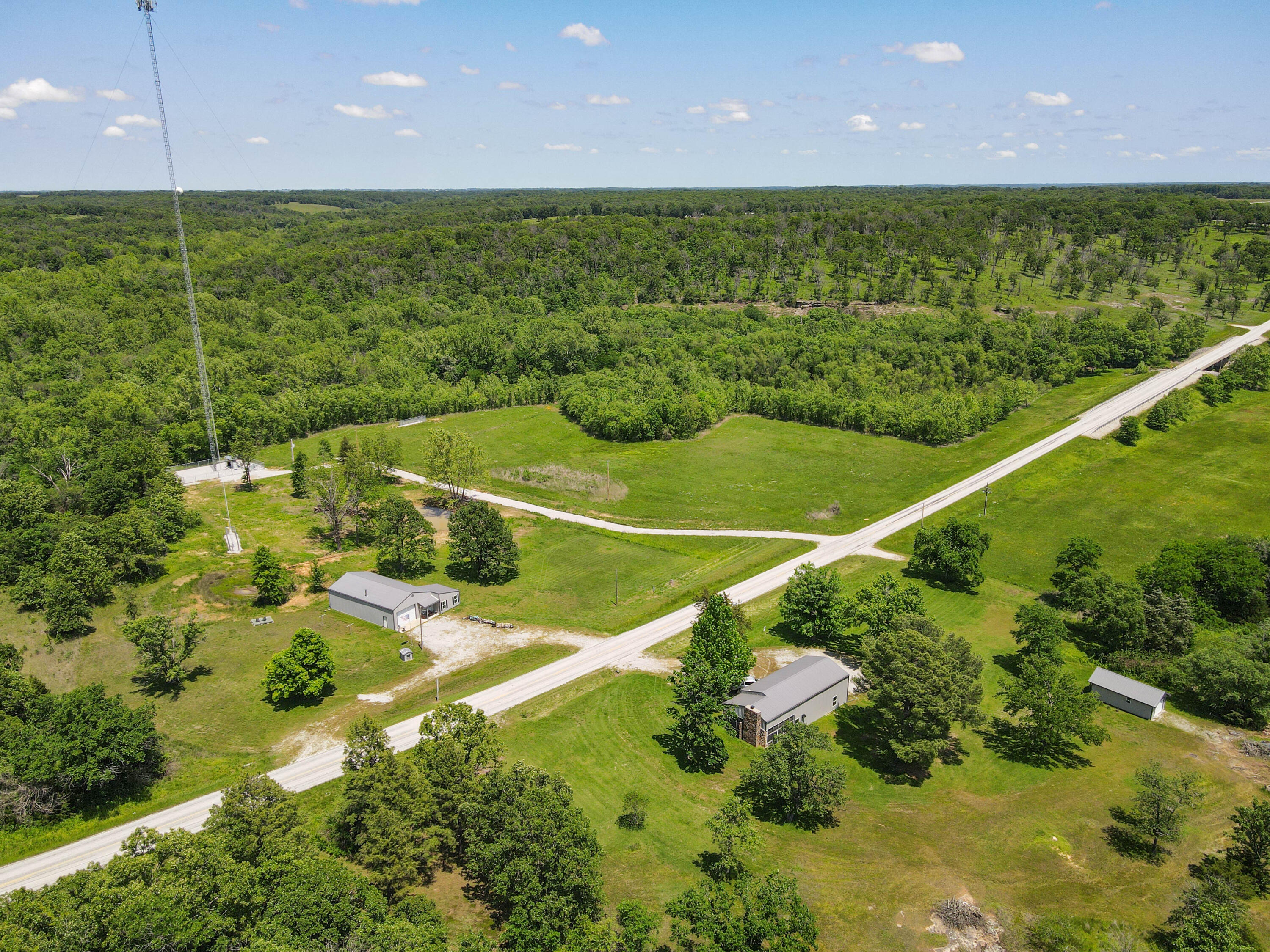 821 Northwest B Highway Property Photo 59