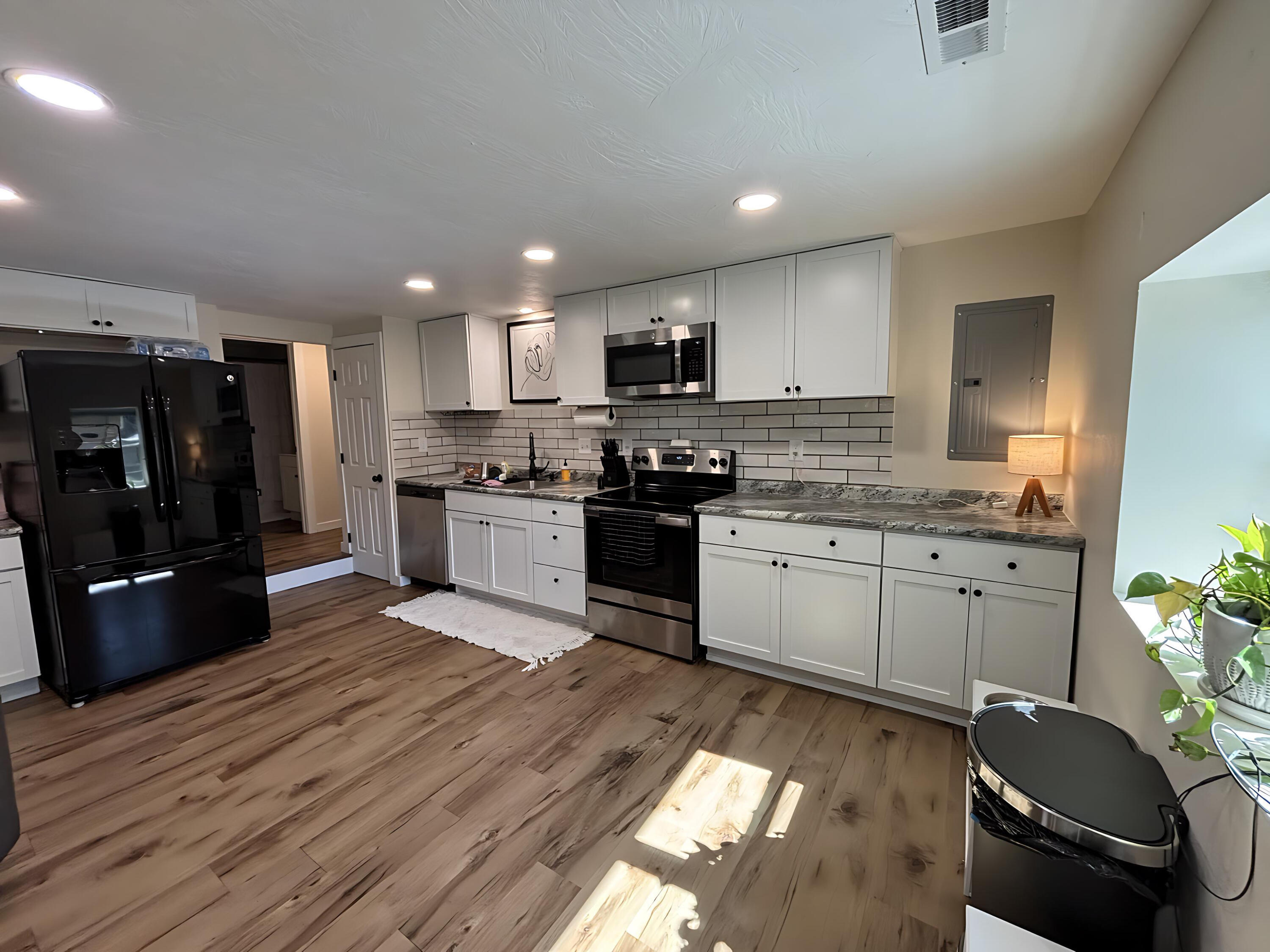 2510 West Madison Street Property Photo 5