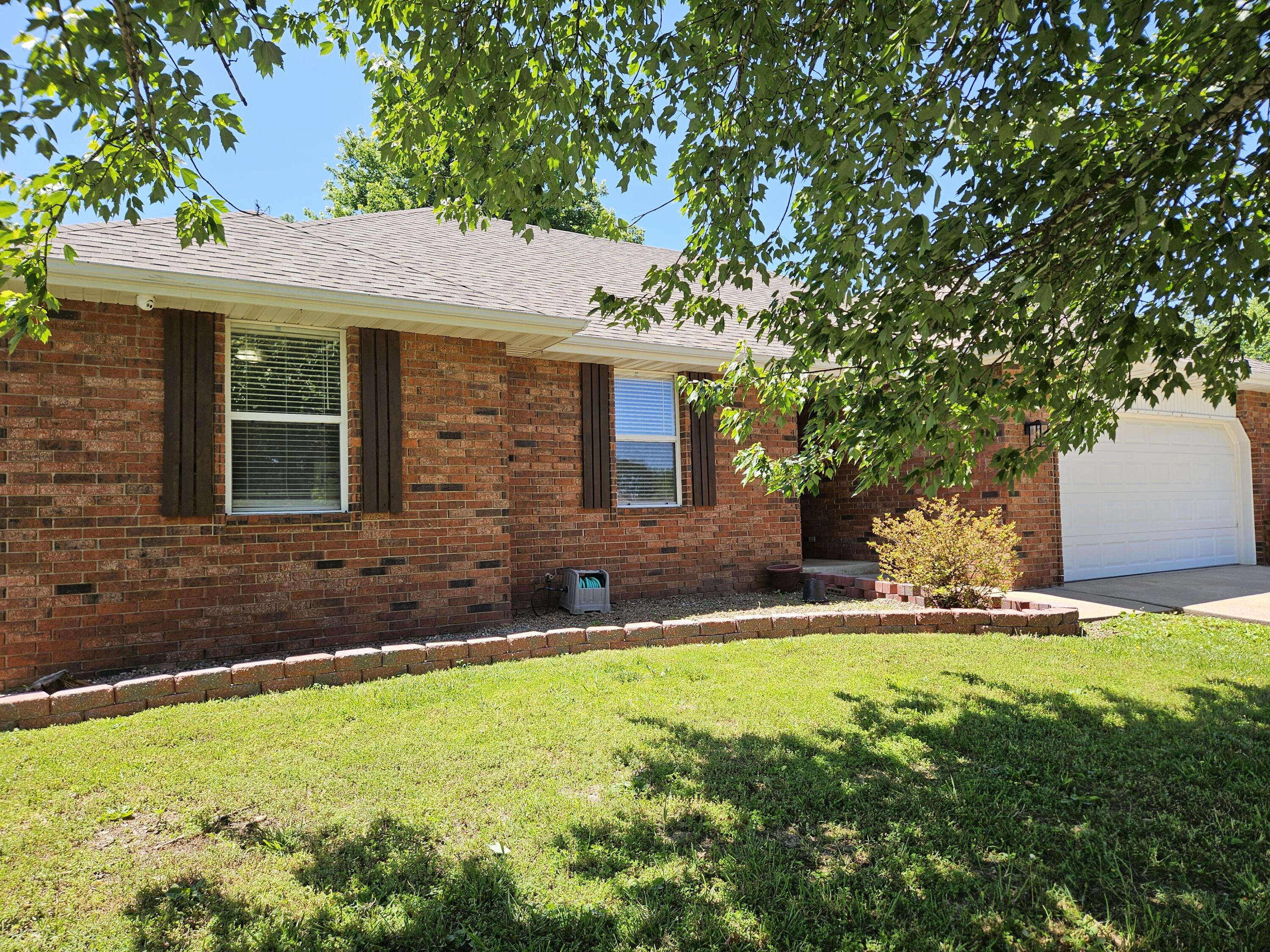 512 East Slim Wilson Boulevard Property Photo 4