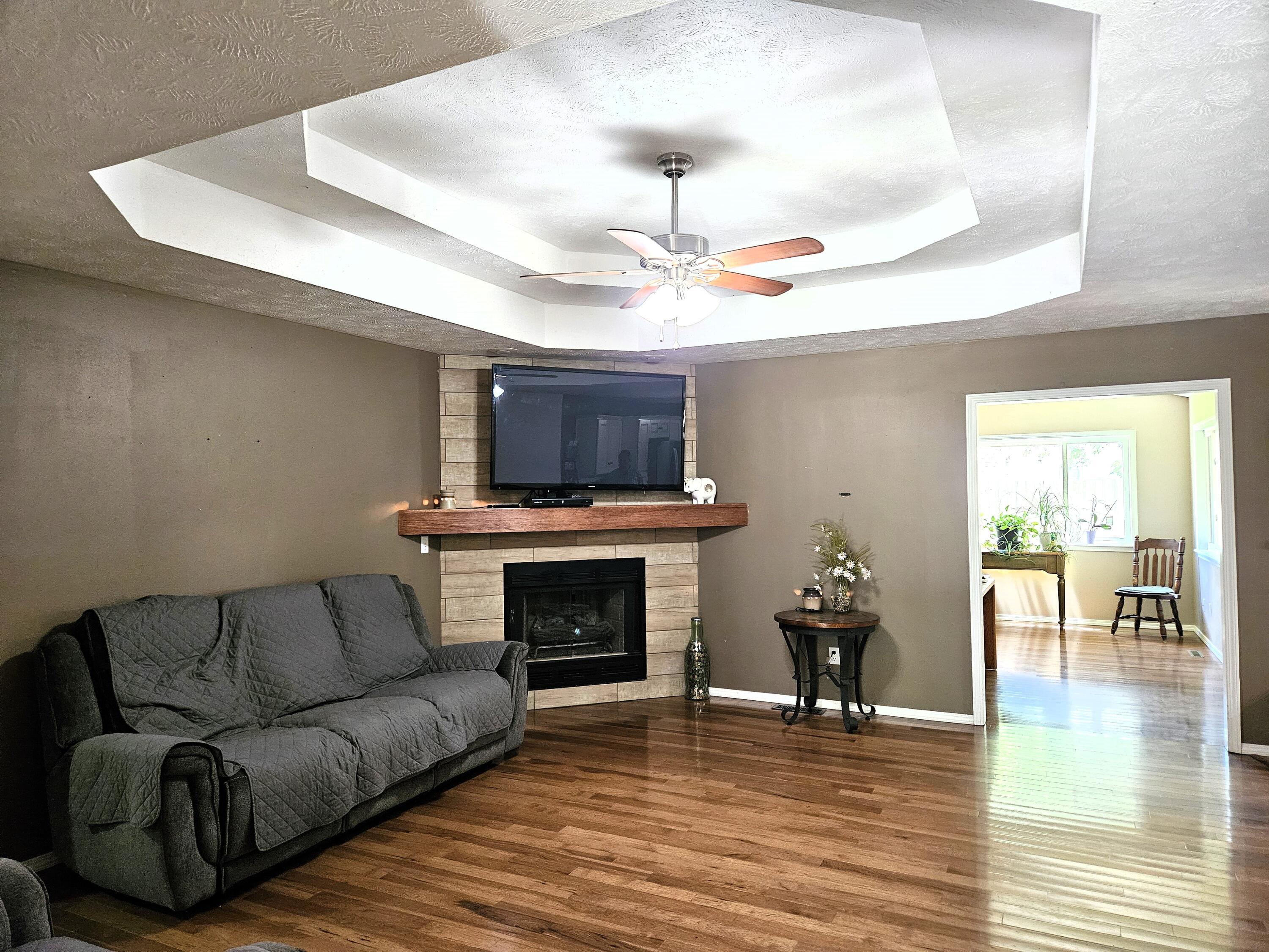 512 East Slim Wilson Boulevard Property Photo 6