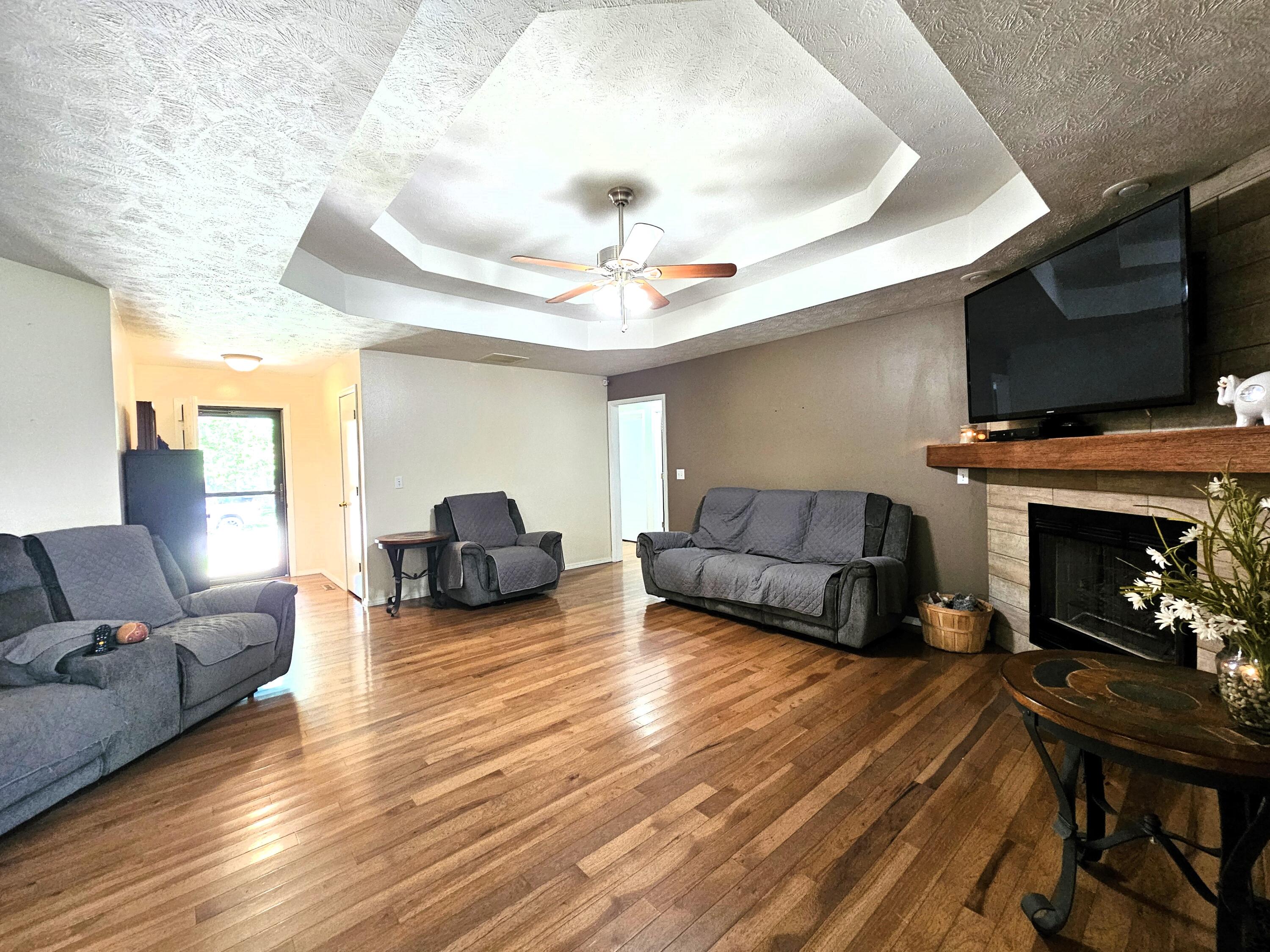 512 East Slim Wilson Boulevard Property Photo 7