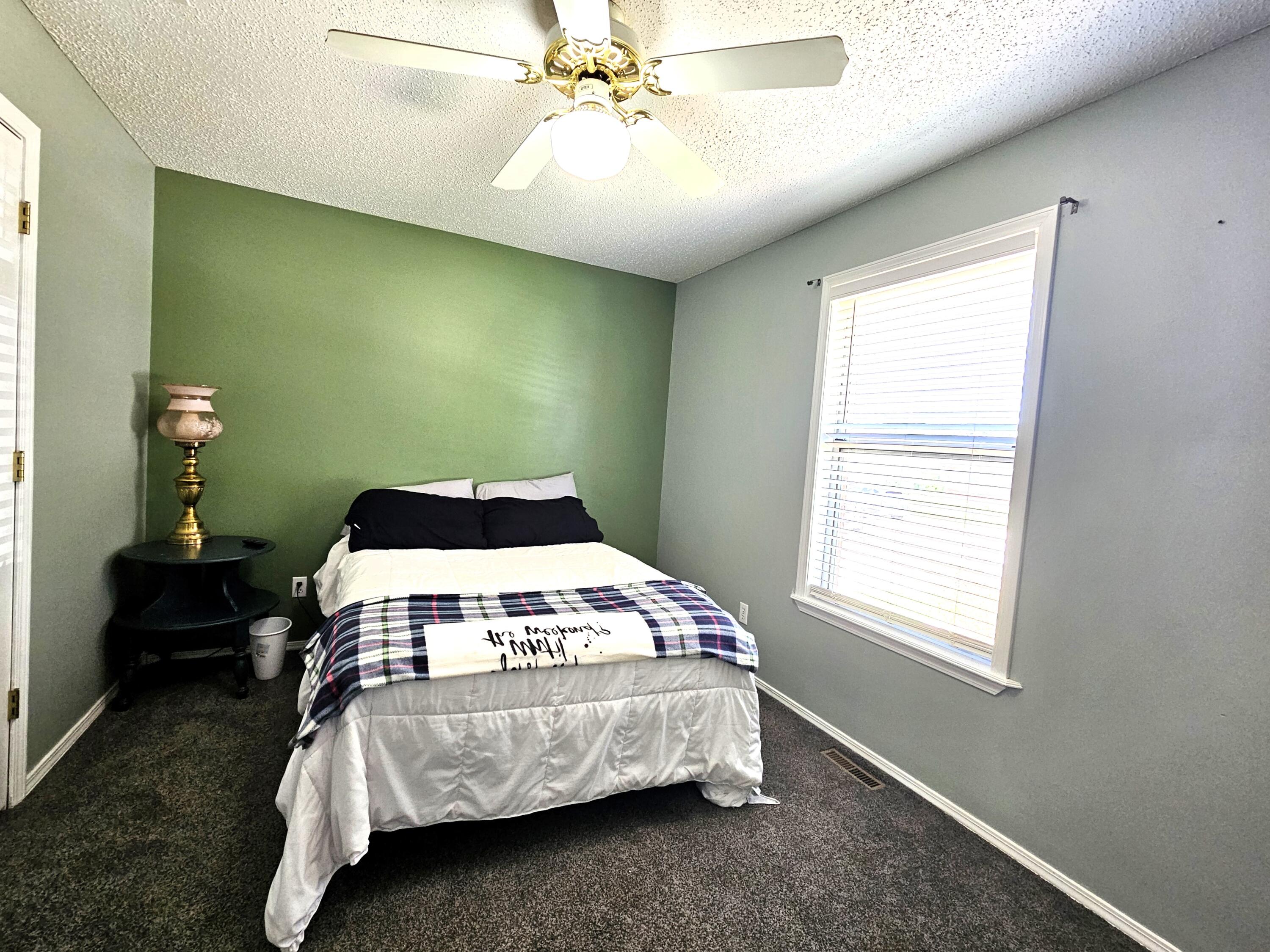 512 East Slim Wilson Boulevard Property Photo 24