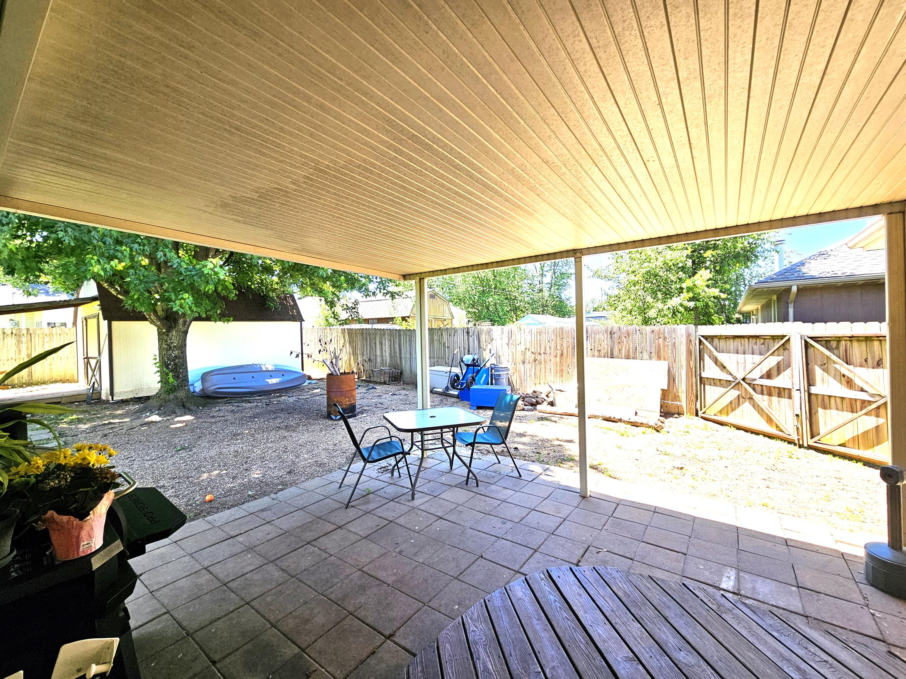 512 East Slim Wilson Boulevard Property Photo 28
