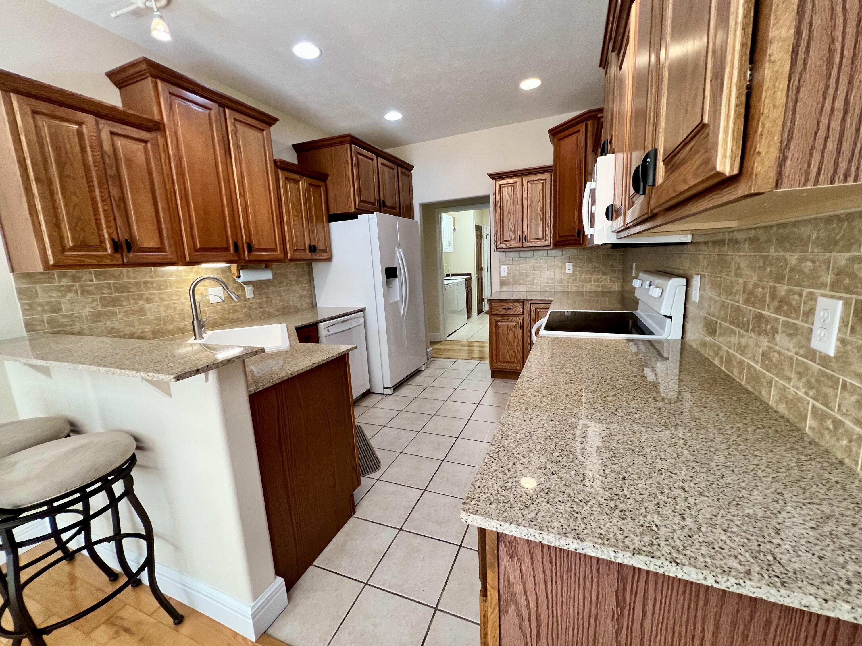 1207 Ledgestone Circle Property Photo 9