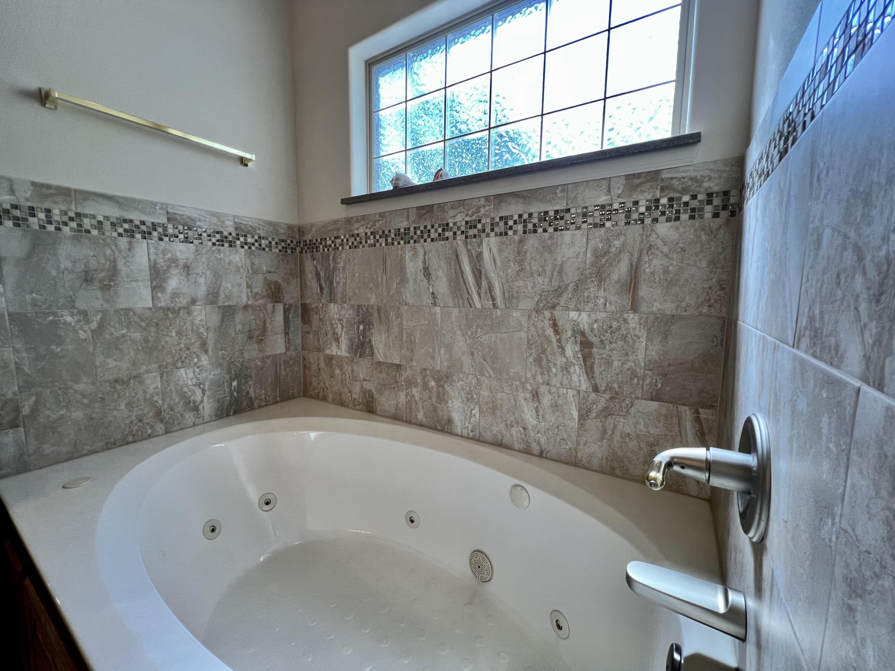 1207 Ledgestone Circle Property Photo 15