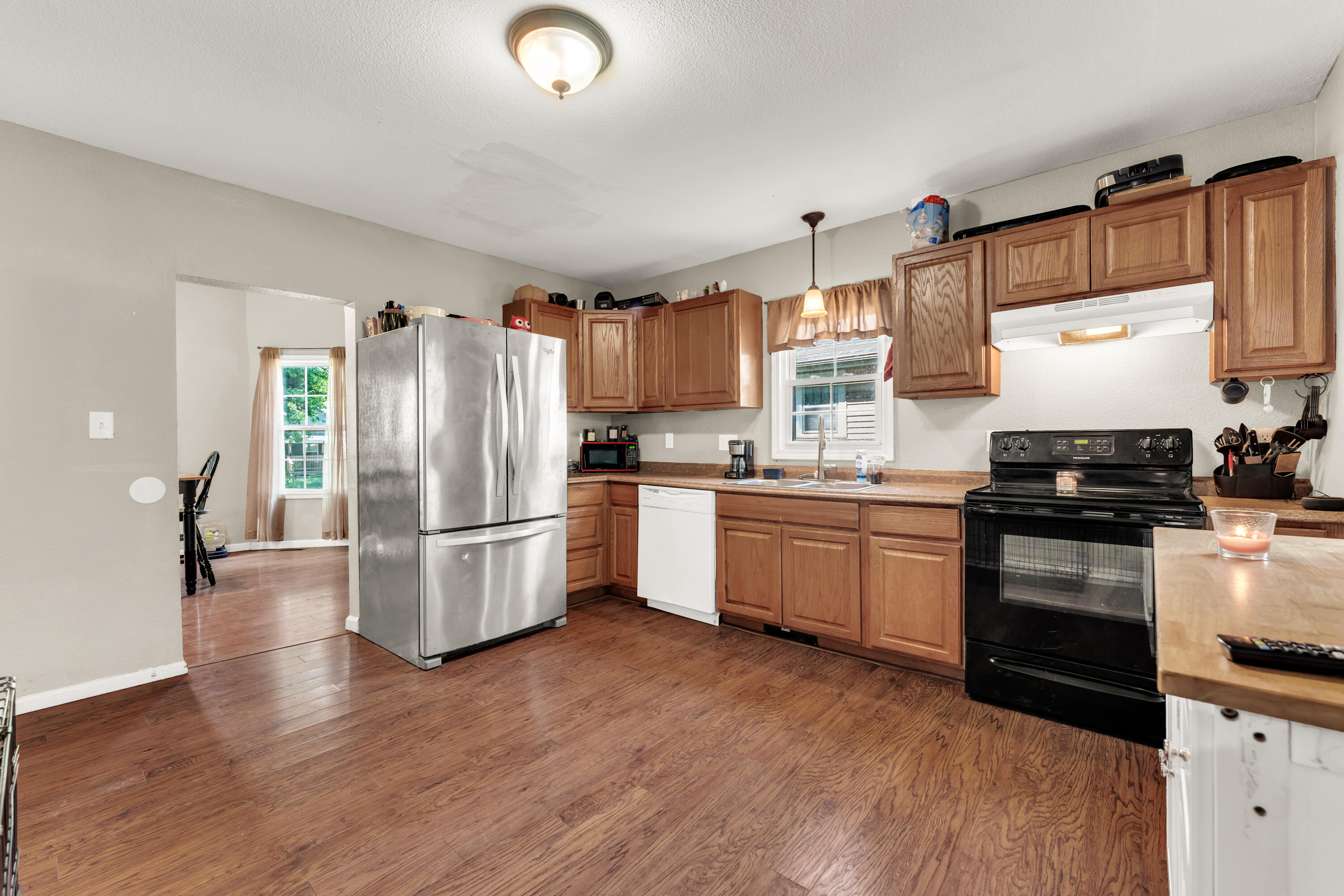 1117 West Lynn Street Property Photo 8