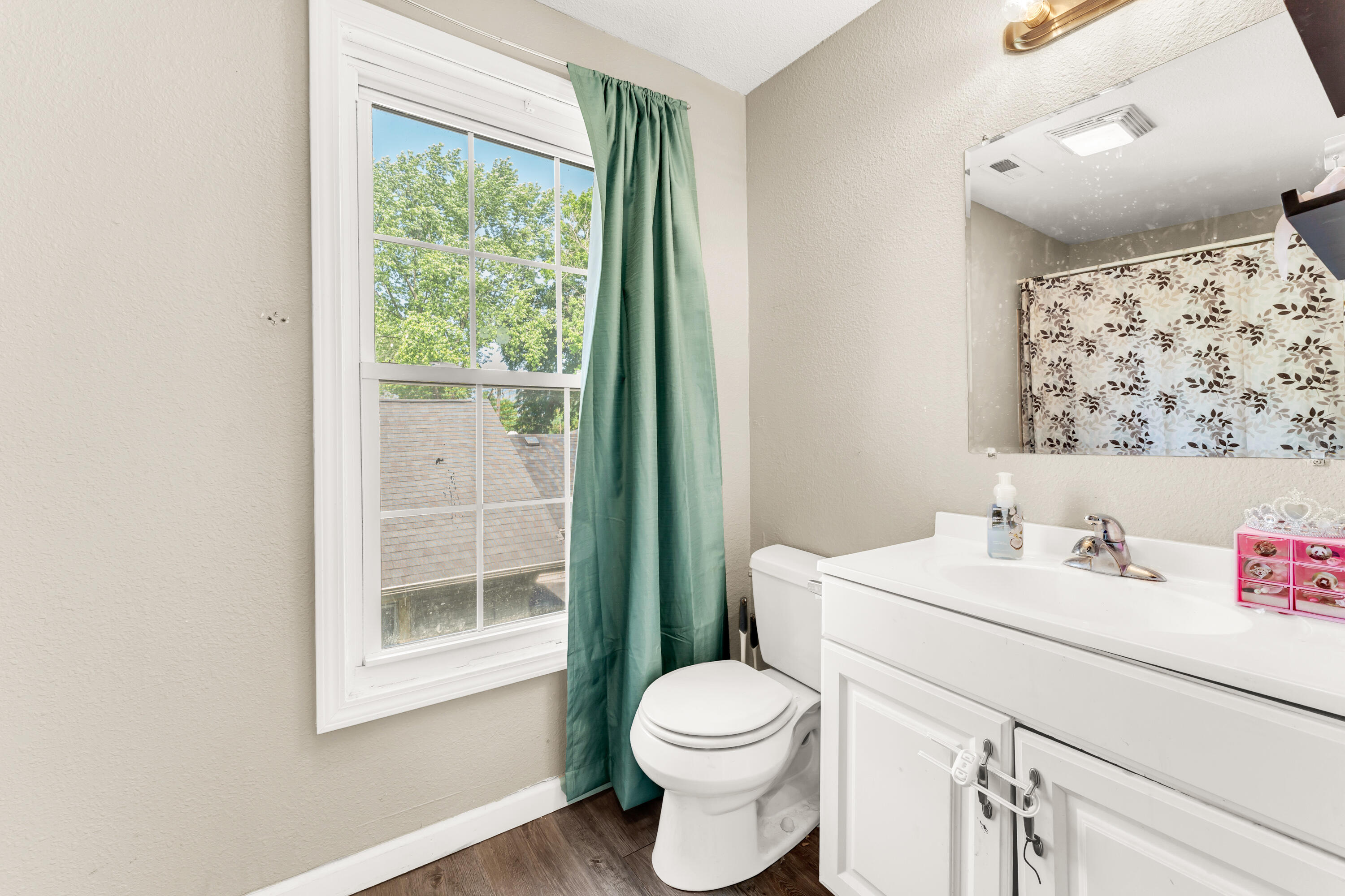 1117 West Lynn Street Property Photo 18