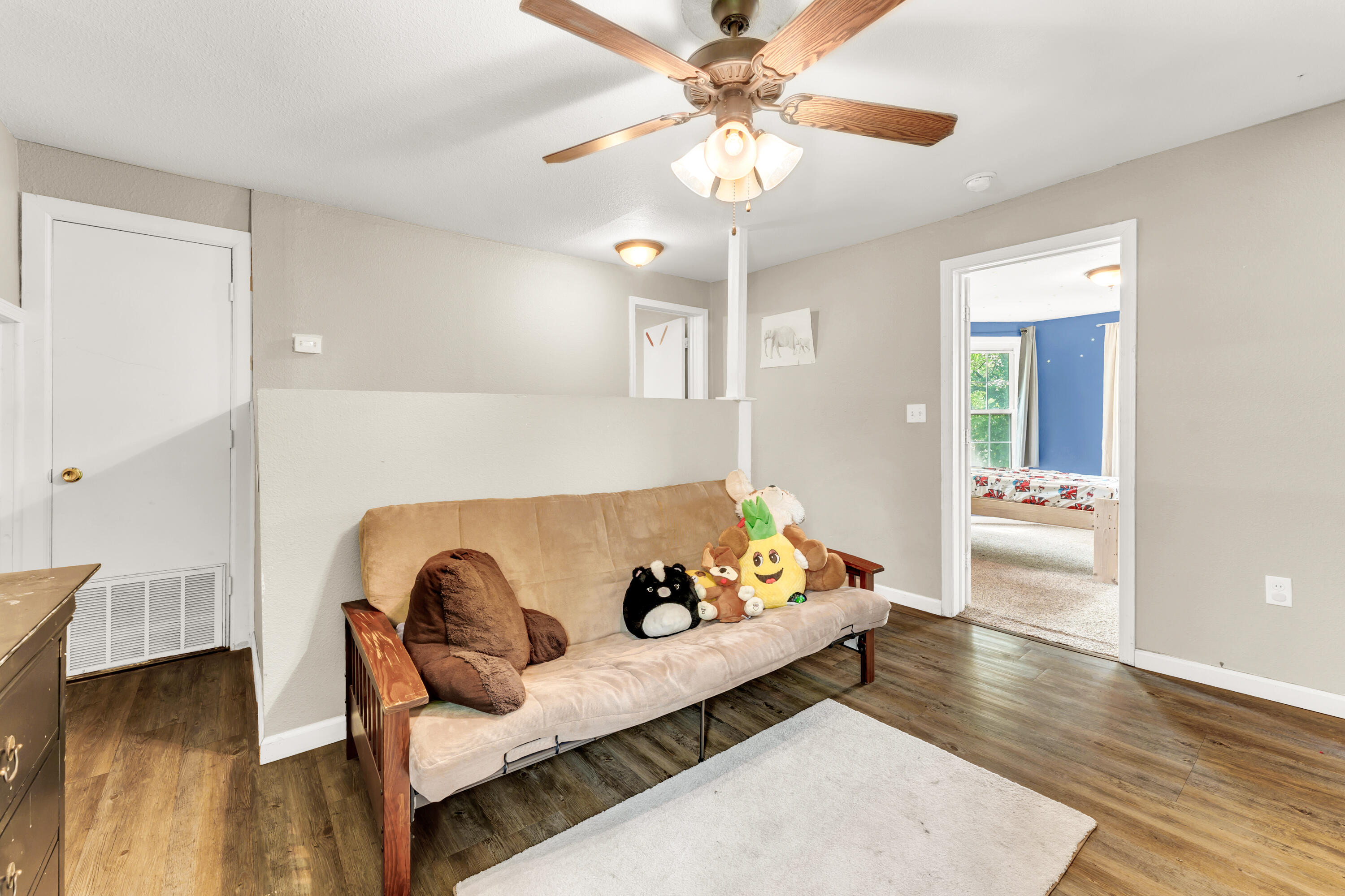 1117 West Lynn Street Property Photo 21