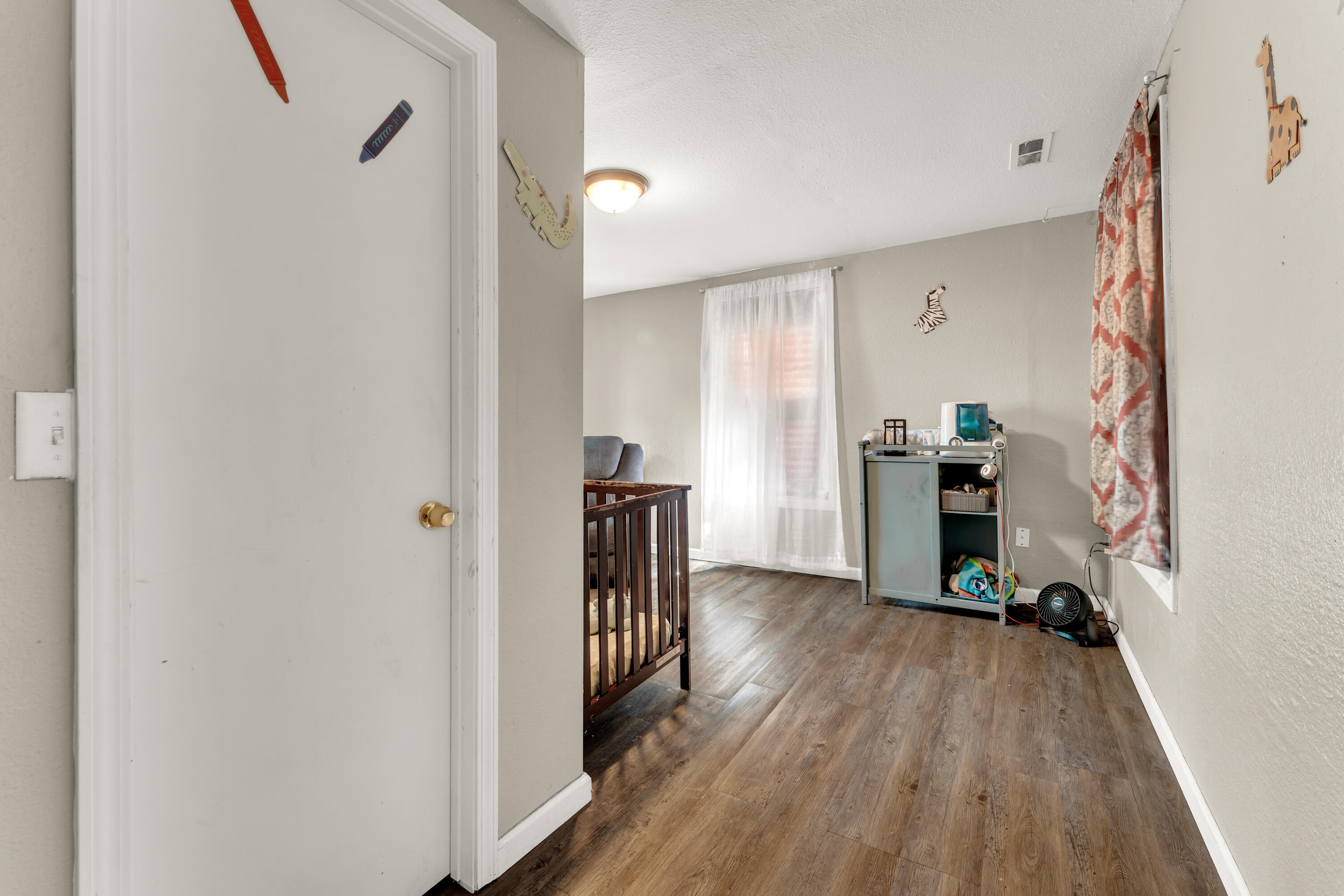 1117 West Lynn Street Property Photo 24