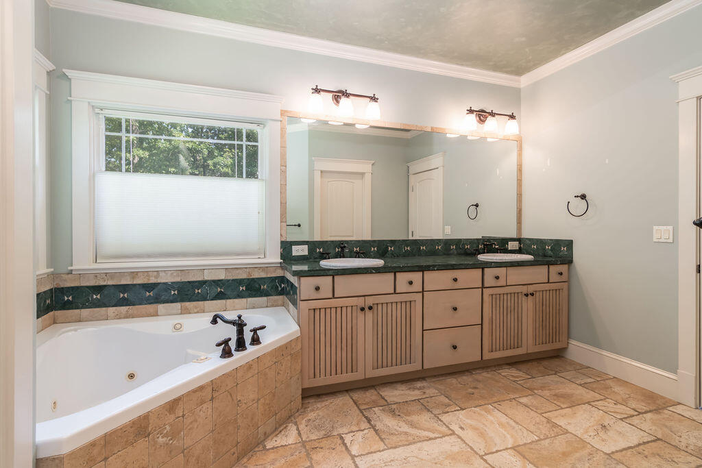 903 Silver Bluff Circle Property Photo 29