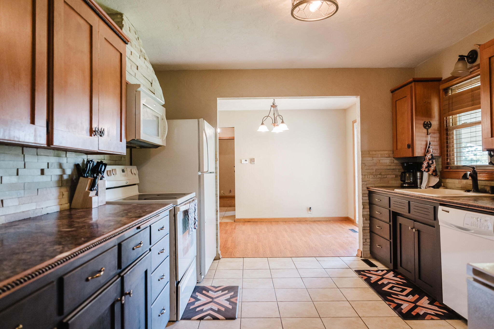 501 West Adamson Street Property Photo 7