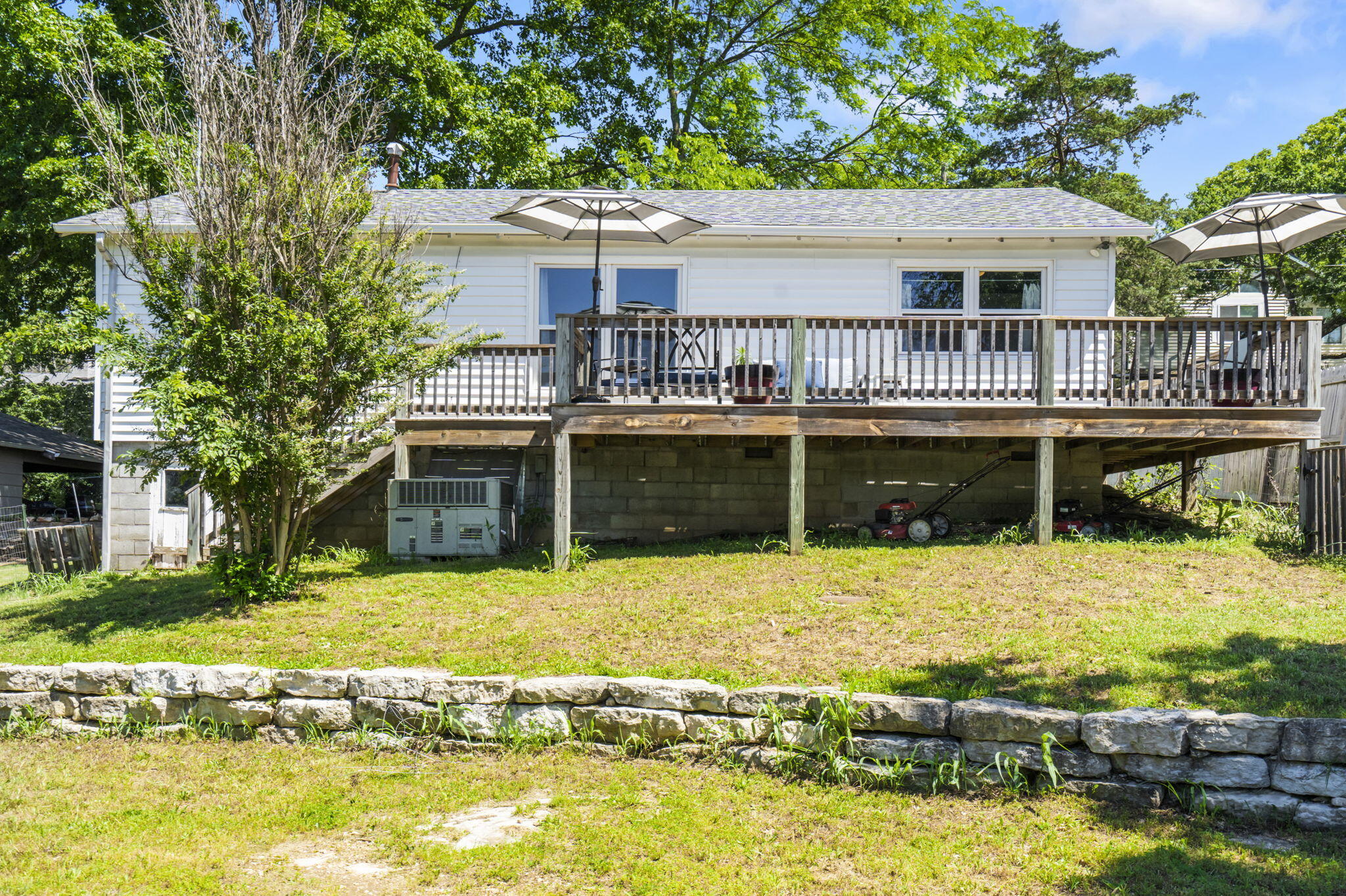 305 Cliff Drive Property Photo 32