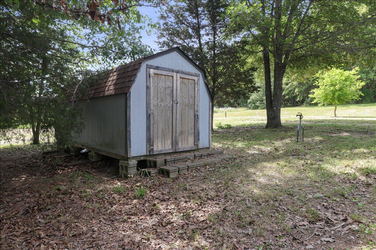 8494 Private Road 6857 Property Photo 16