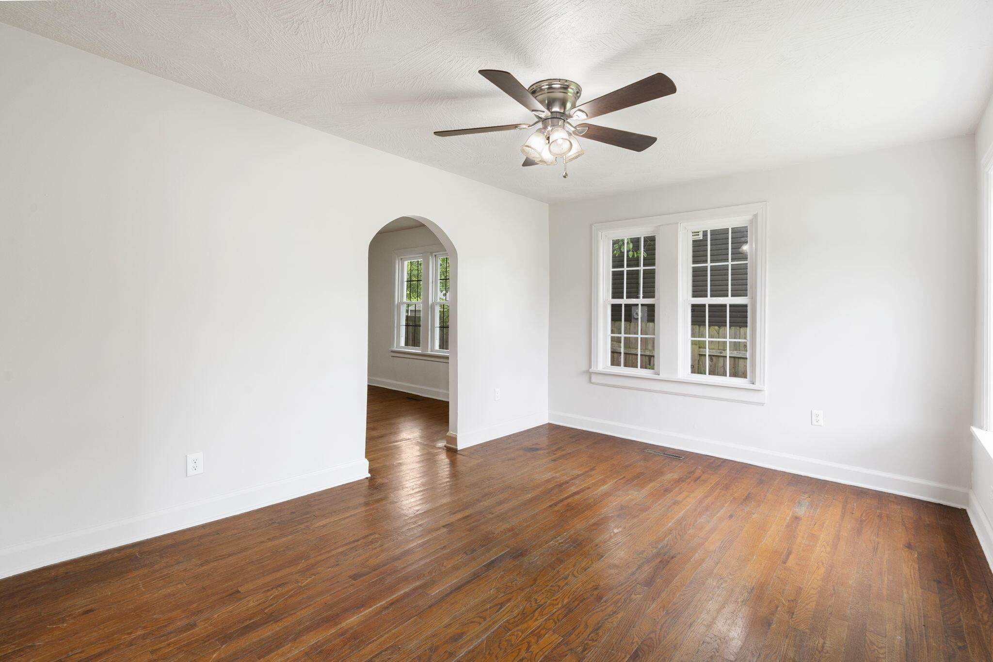 2500 West Mount Vernon Street Property Photo 4