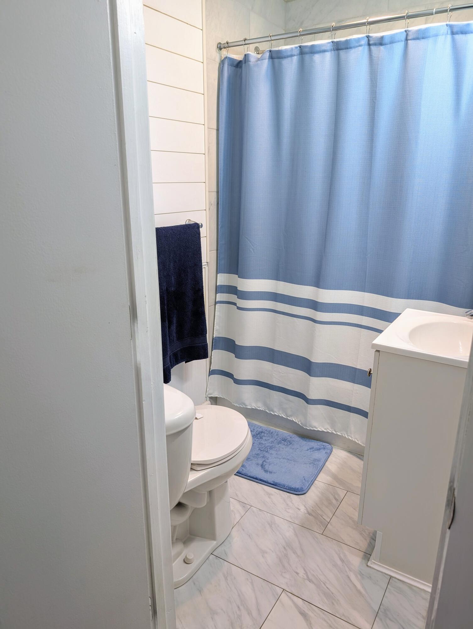 204 East College Street Property Photo 23