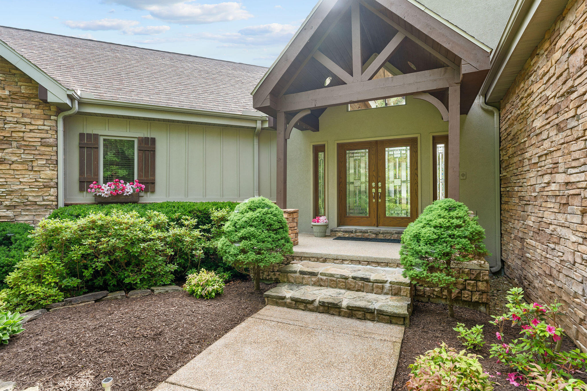 197 Falling Leaf Court Property Photo 7