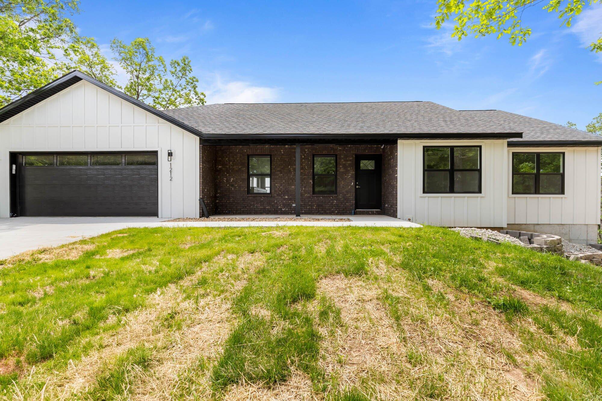 1212 Emory Creek Boulevard Property Photo 1