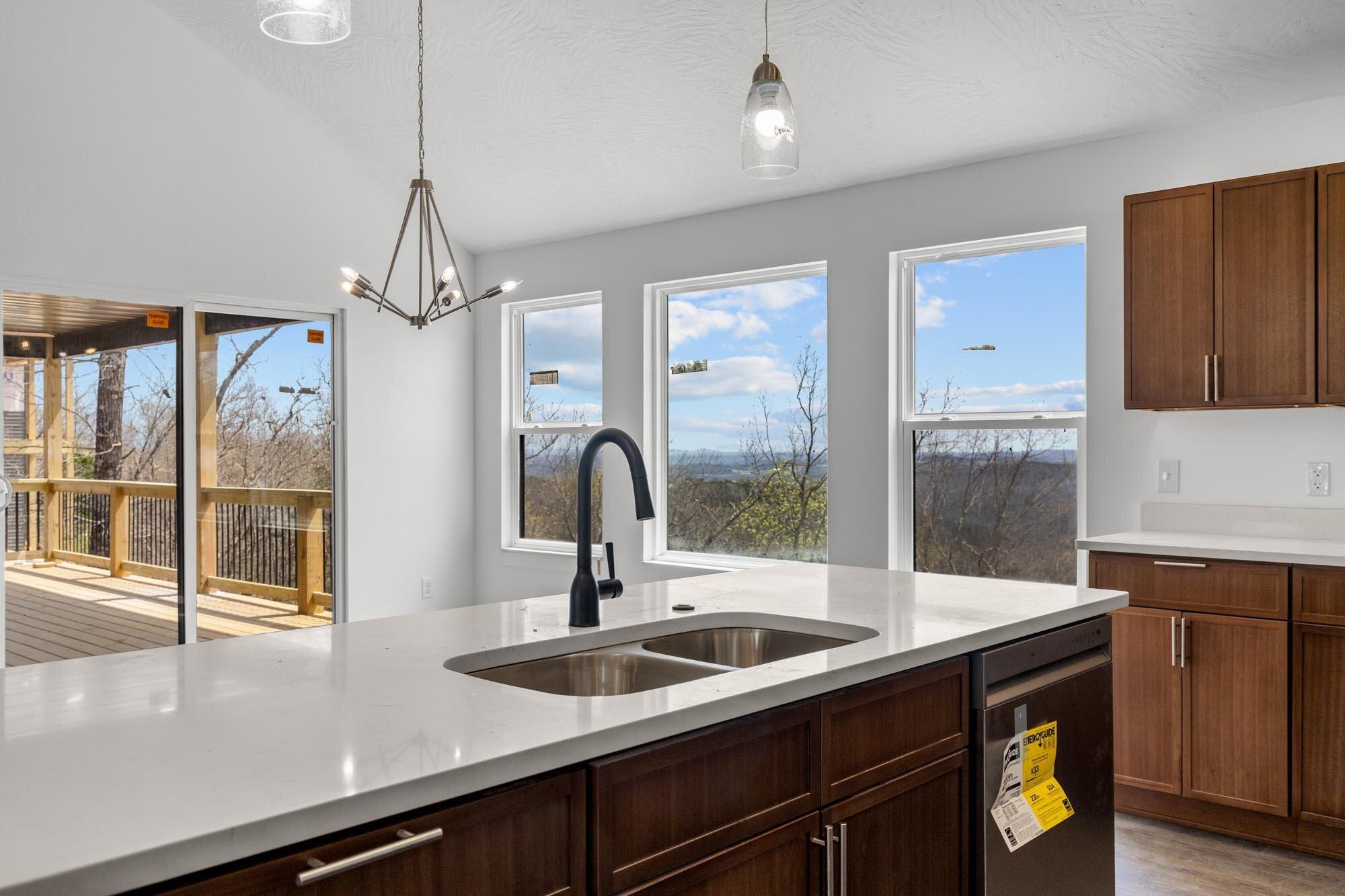 1212 Emory Creek Boulevard Property Photo 17