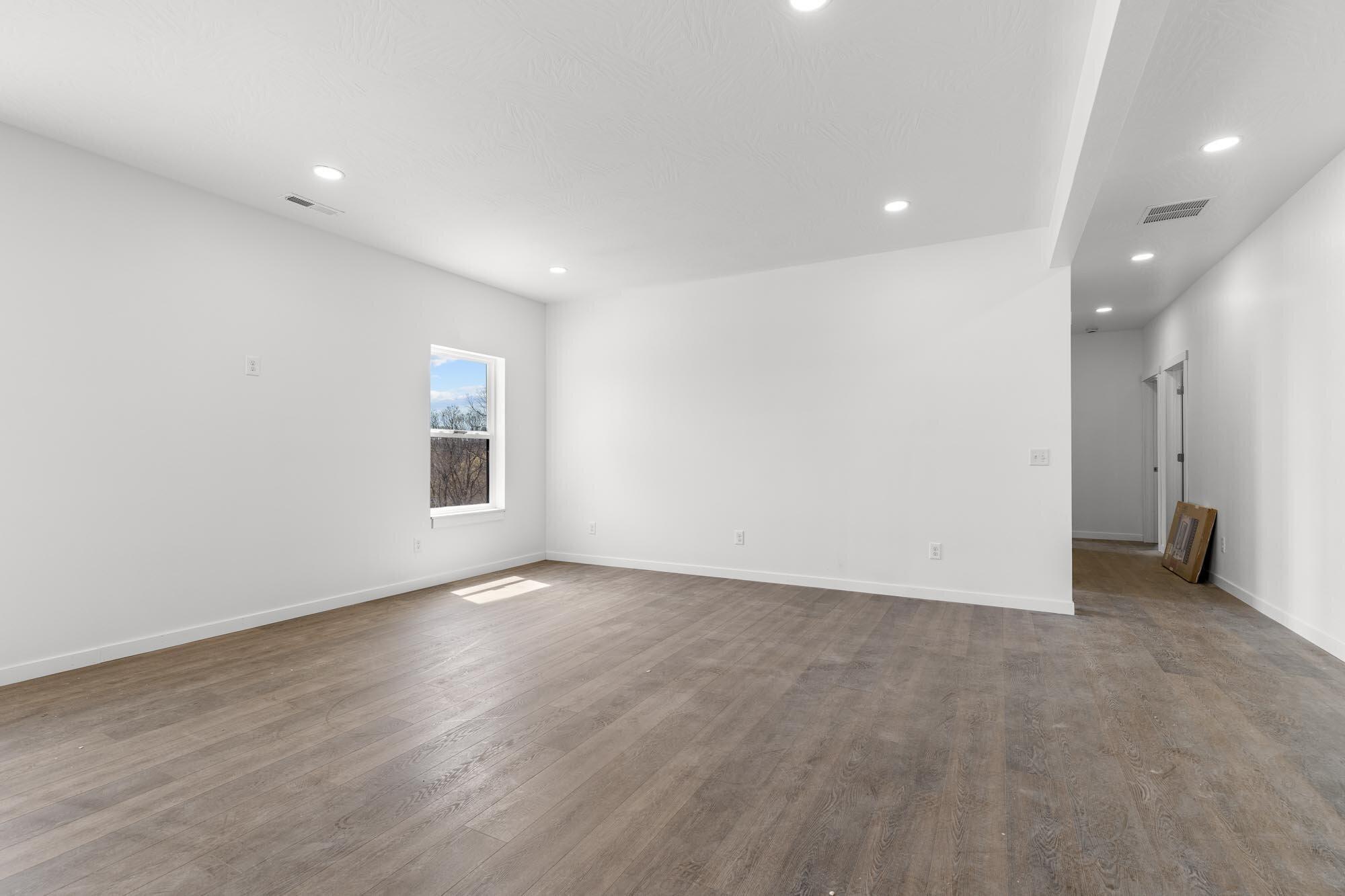 1212 Emory Creek Boulevard Property Photo 26