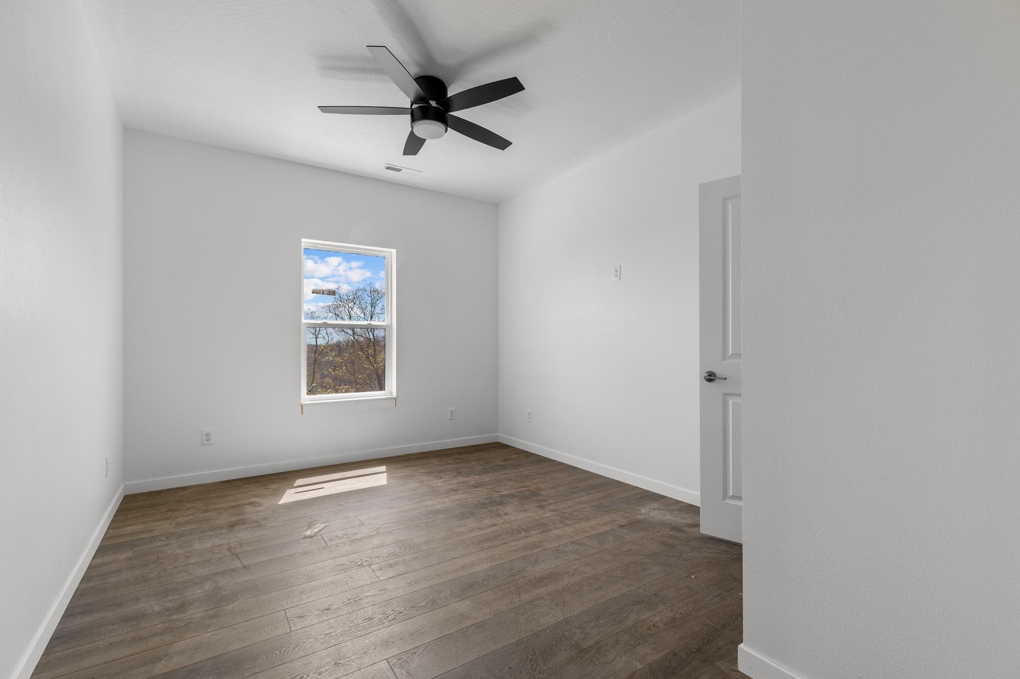 1212 Emory Creek Boulevard Property Photo 30