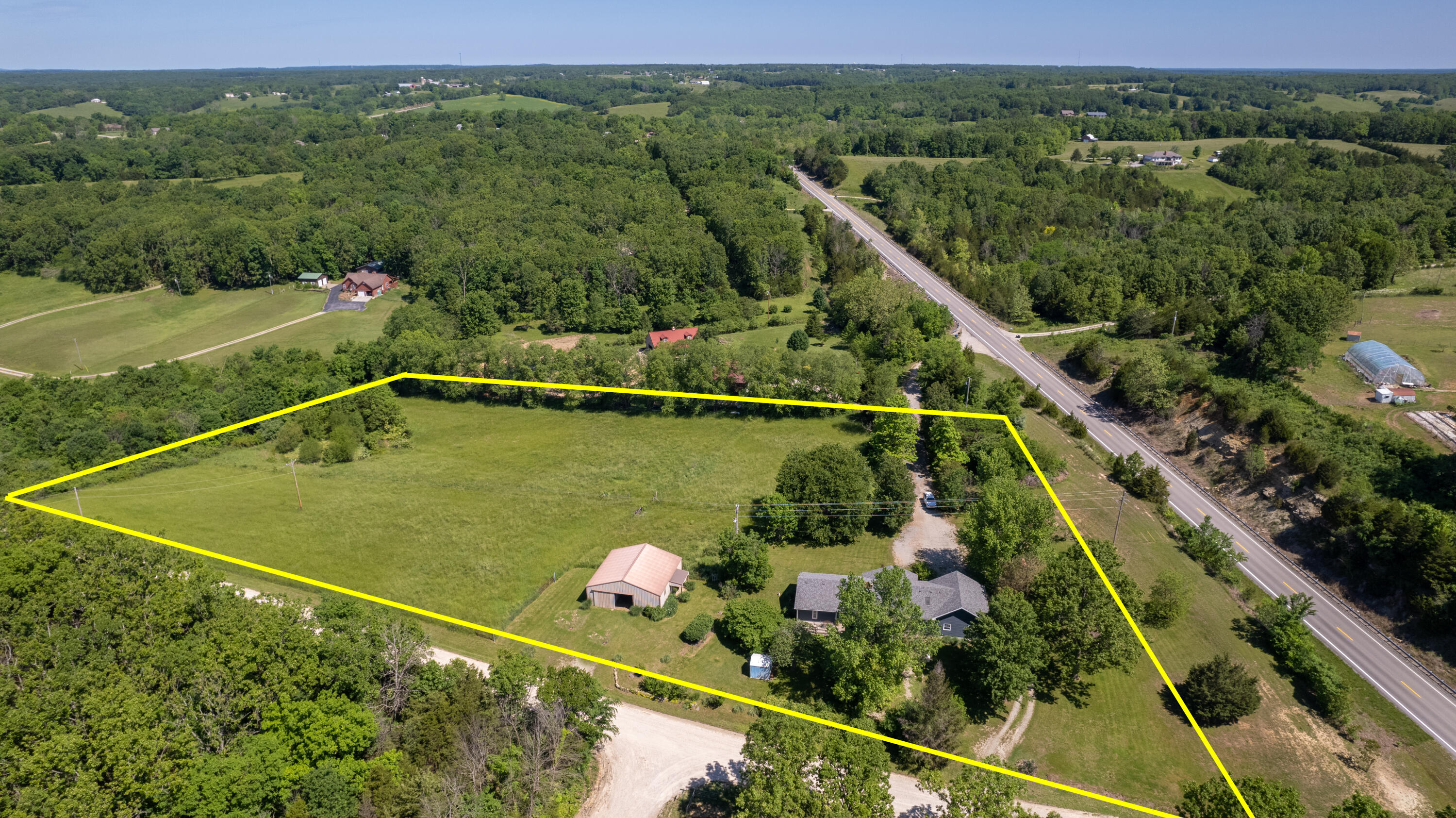 4095 Bell Springs Road Property Photo 2
