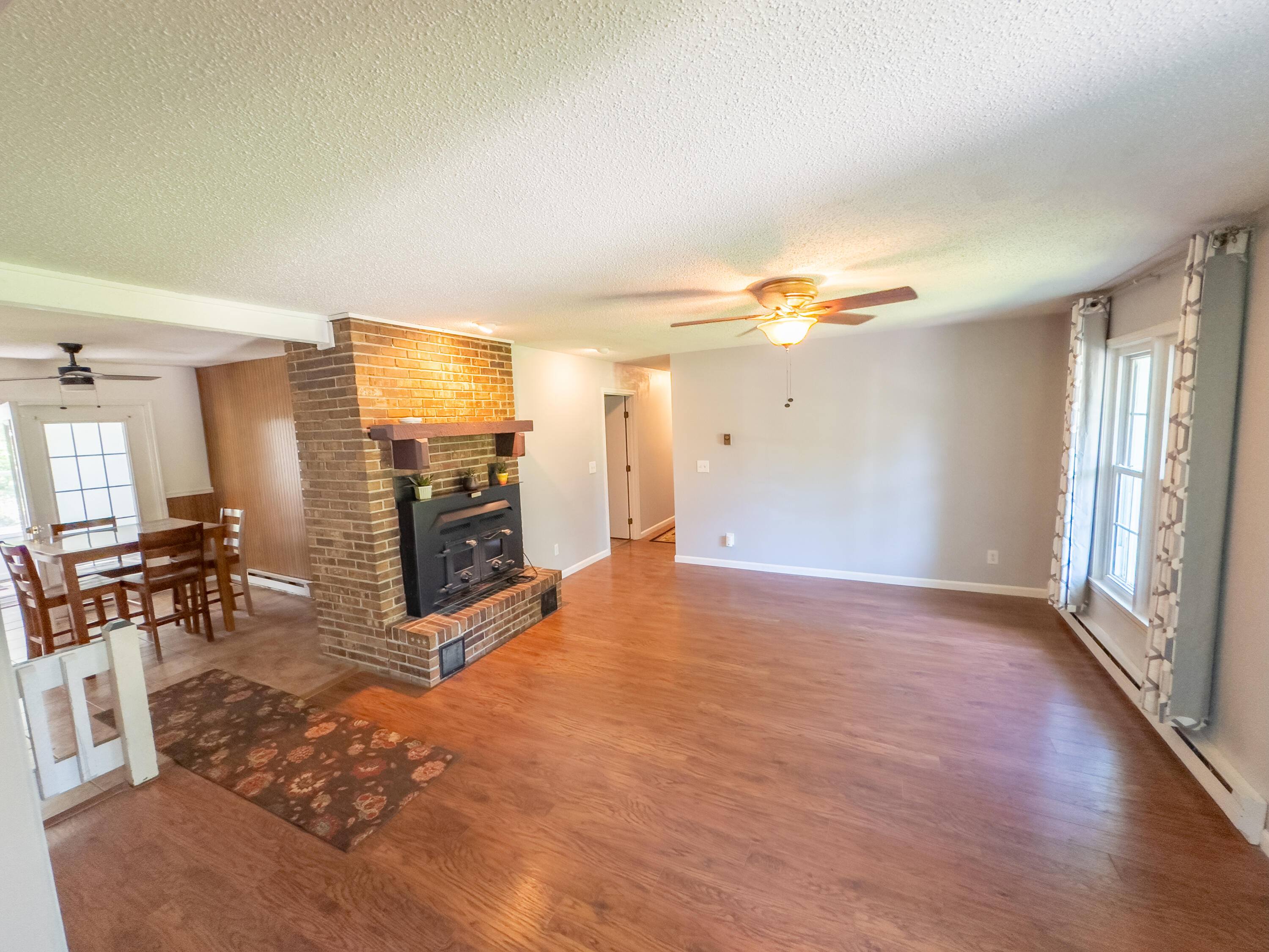4095 Bell Springs Road Property Photo 4