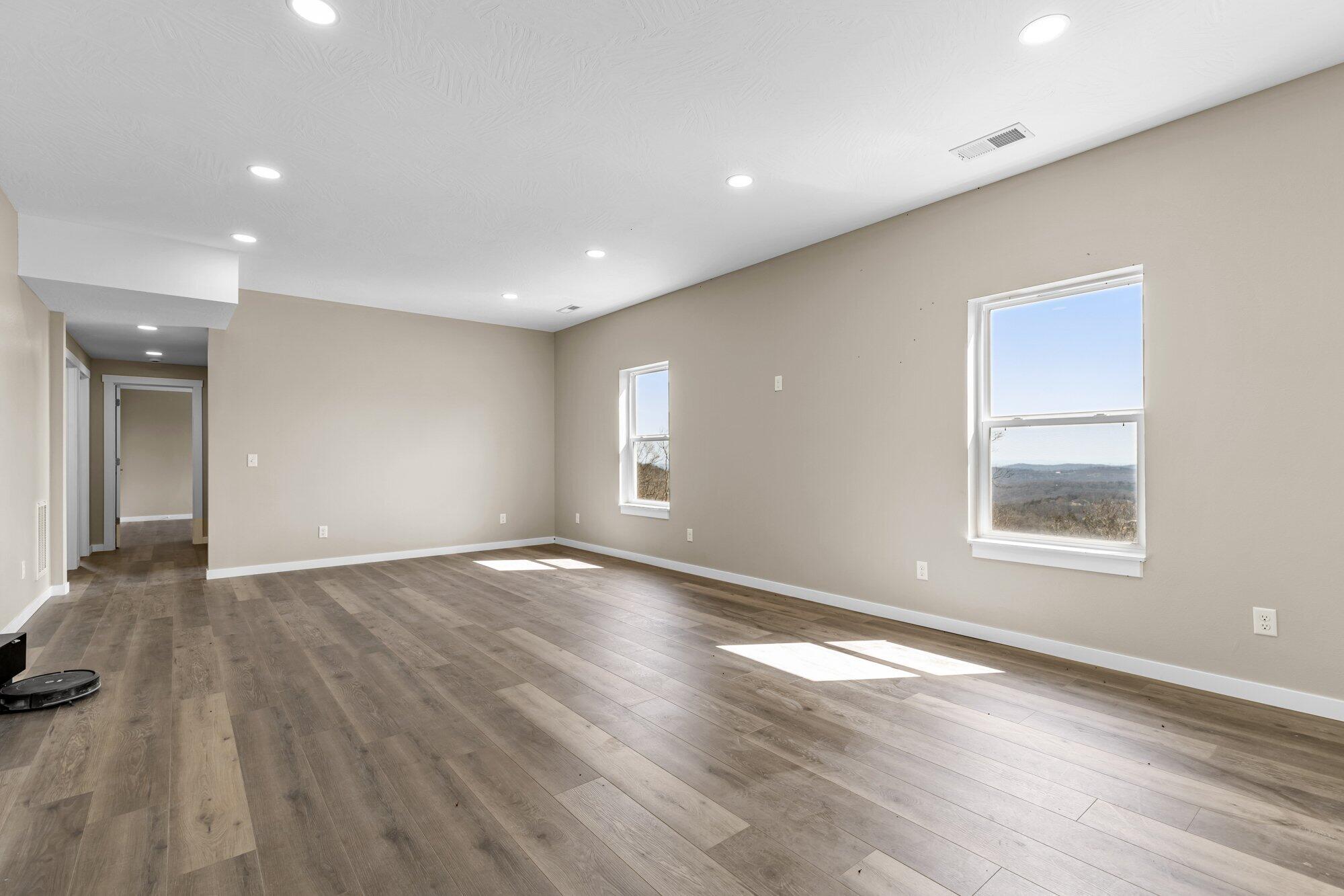 1186 Emory Creek Boulevard Property Photo 25