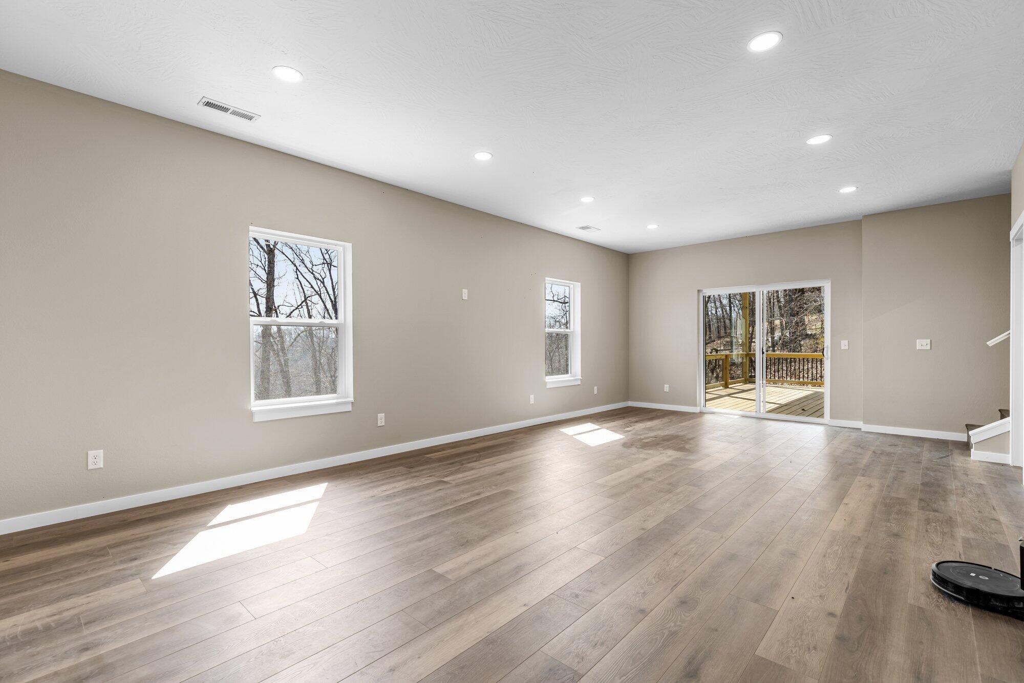 1186 Emory Creek Boulevard Property Photo 26