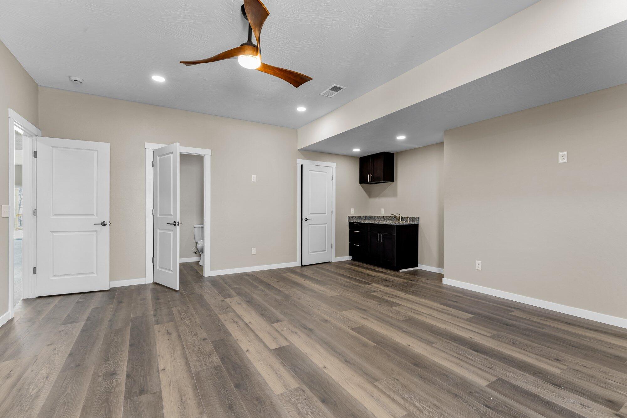1186 Emory Creek Boulevard Property Photo 34