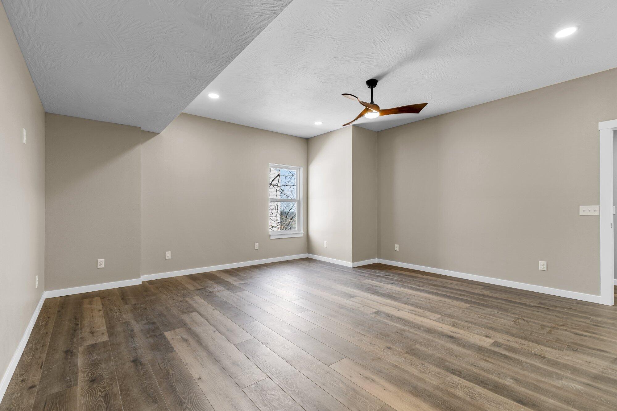1186 Emory Creek Boulevard Property Photo 36