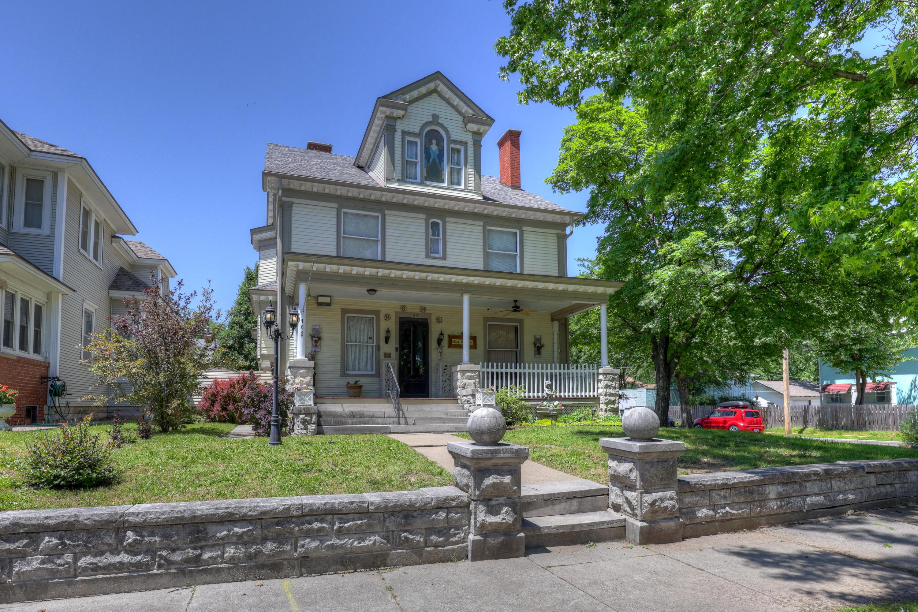 102 South Moffet Avenue Property Photo 1