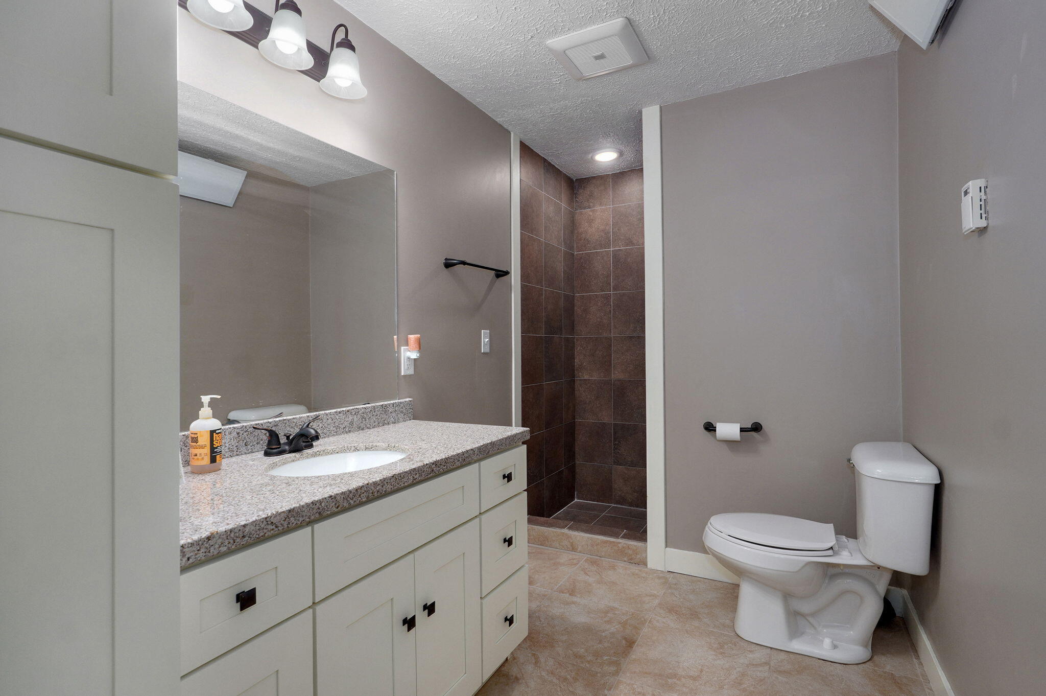 5116 South 165th Road Property Photo 47