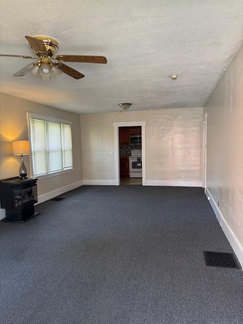942 South Market Avenue Property Photo 4
