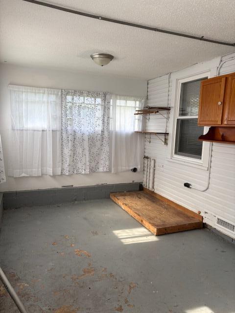942 South Market Avenue Property Photo 24