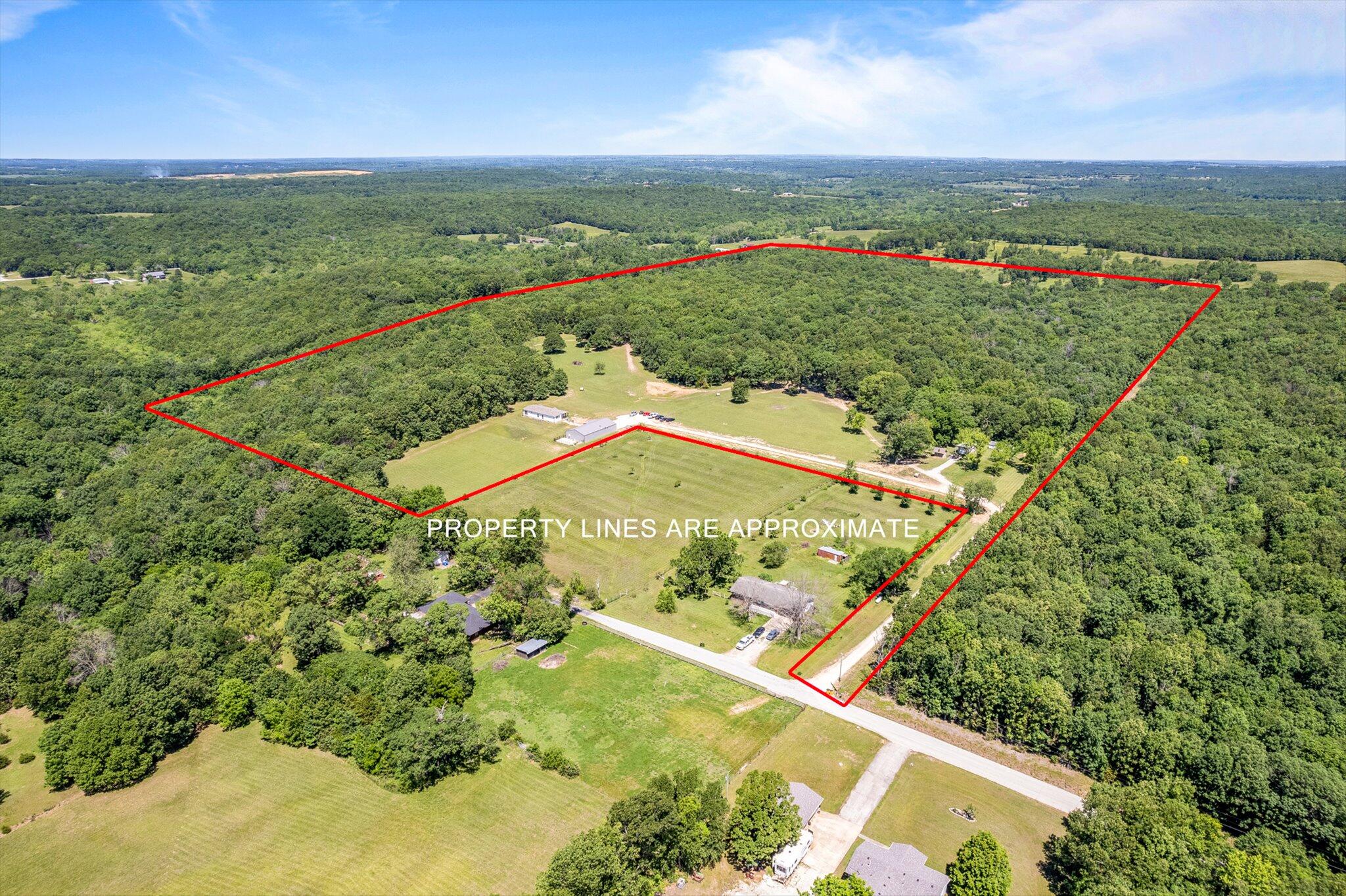 1523 West Farm Road 40 Property Photo 2