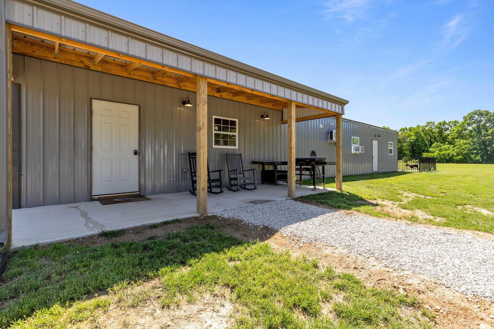 1523 West Farm Road 40 Property Photo 41
