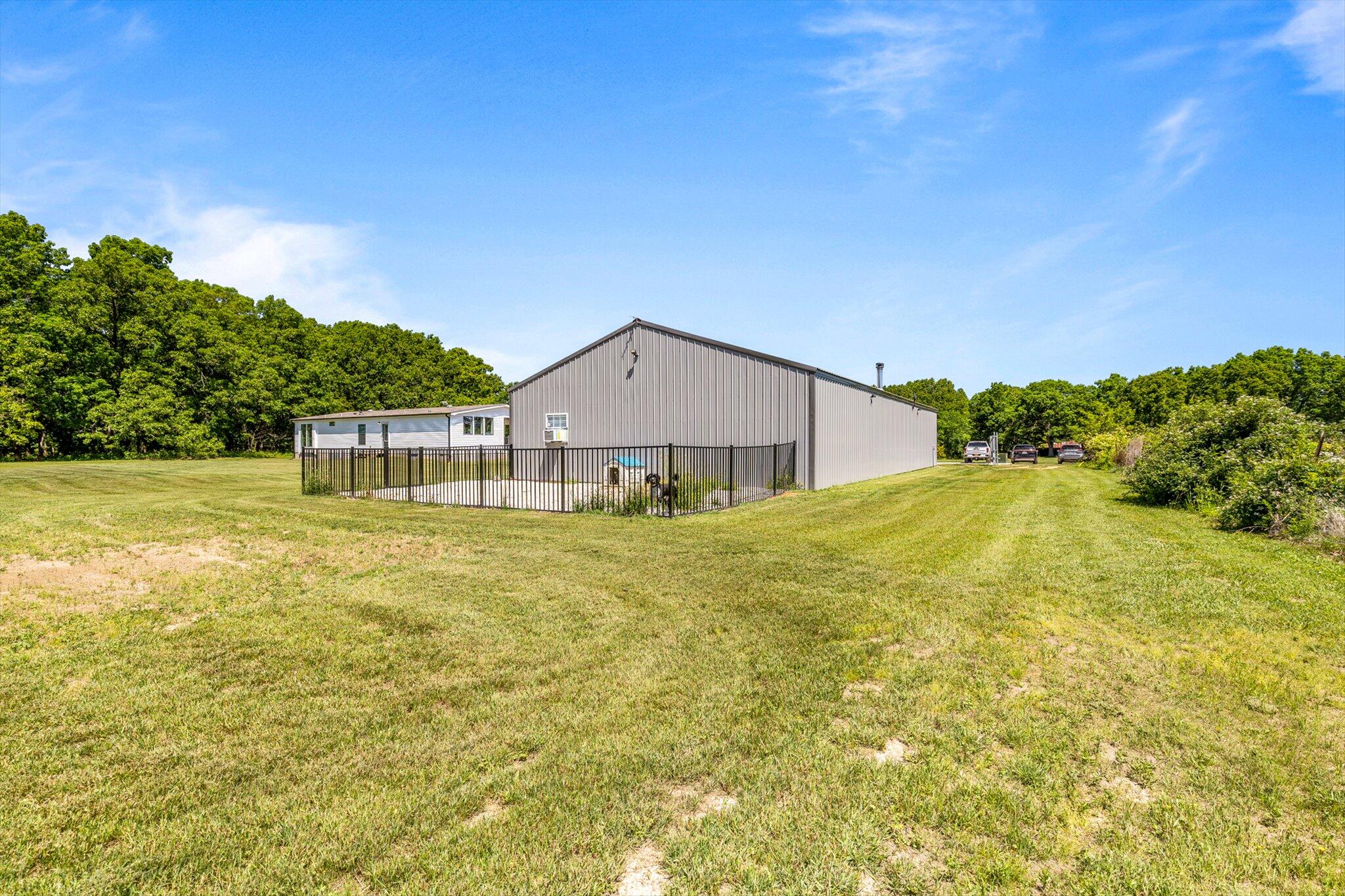 1523 West Farm Road 40 Property Photo 43