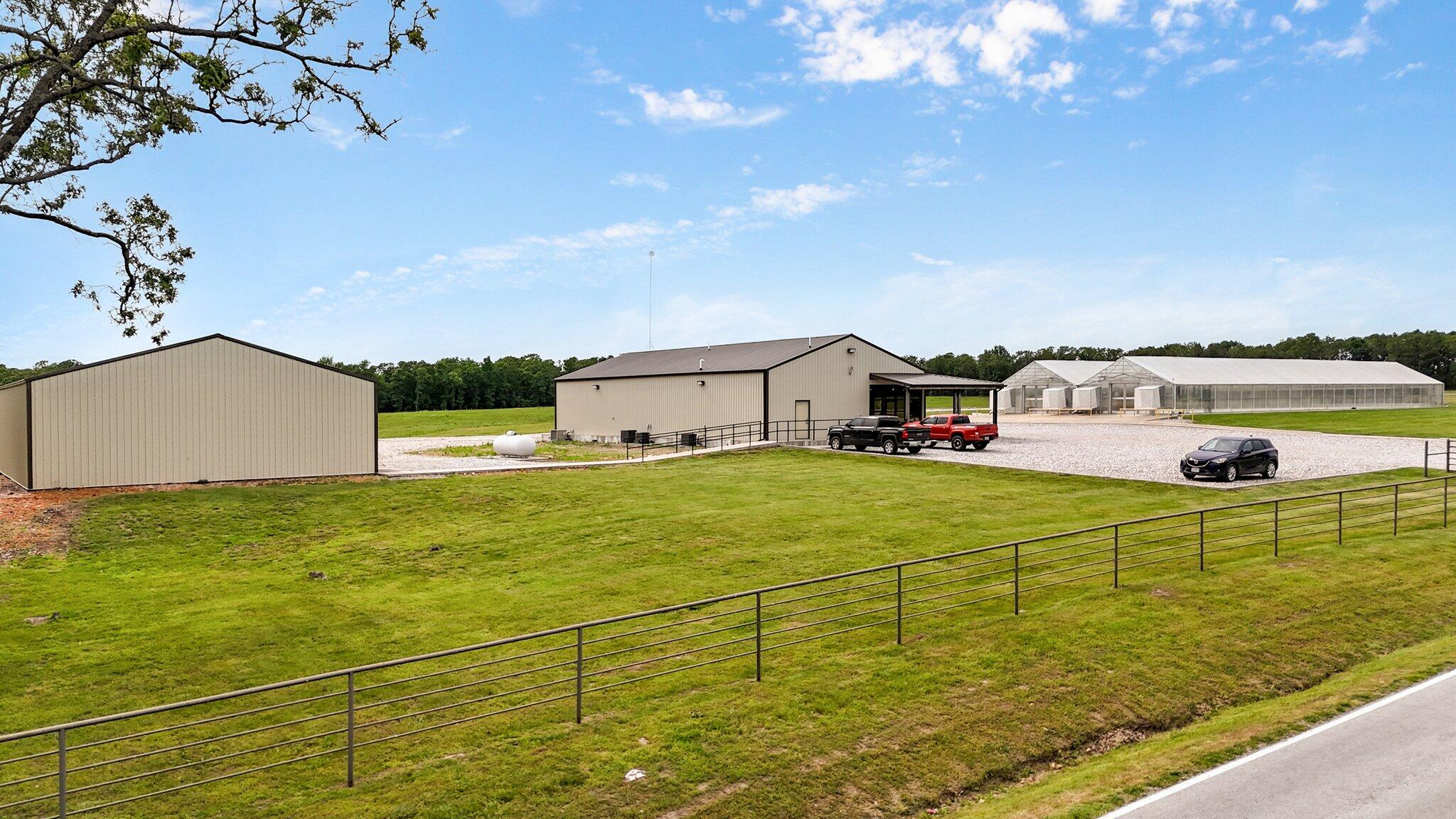 21713 Highway Pp Property Photo 1