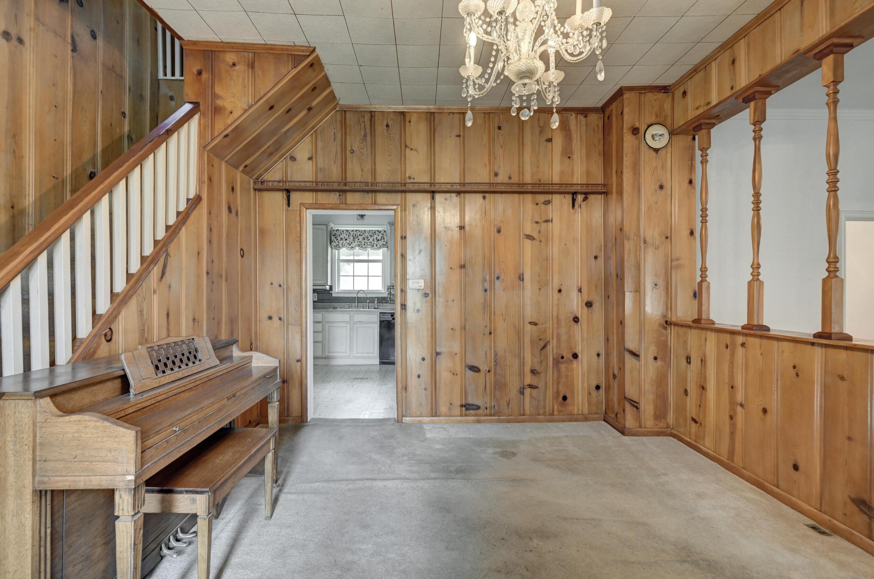 17381 Imperial Road Property Photo 8