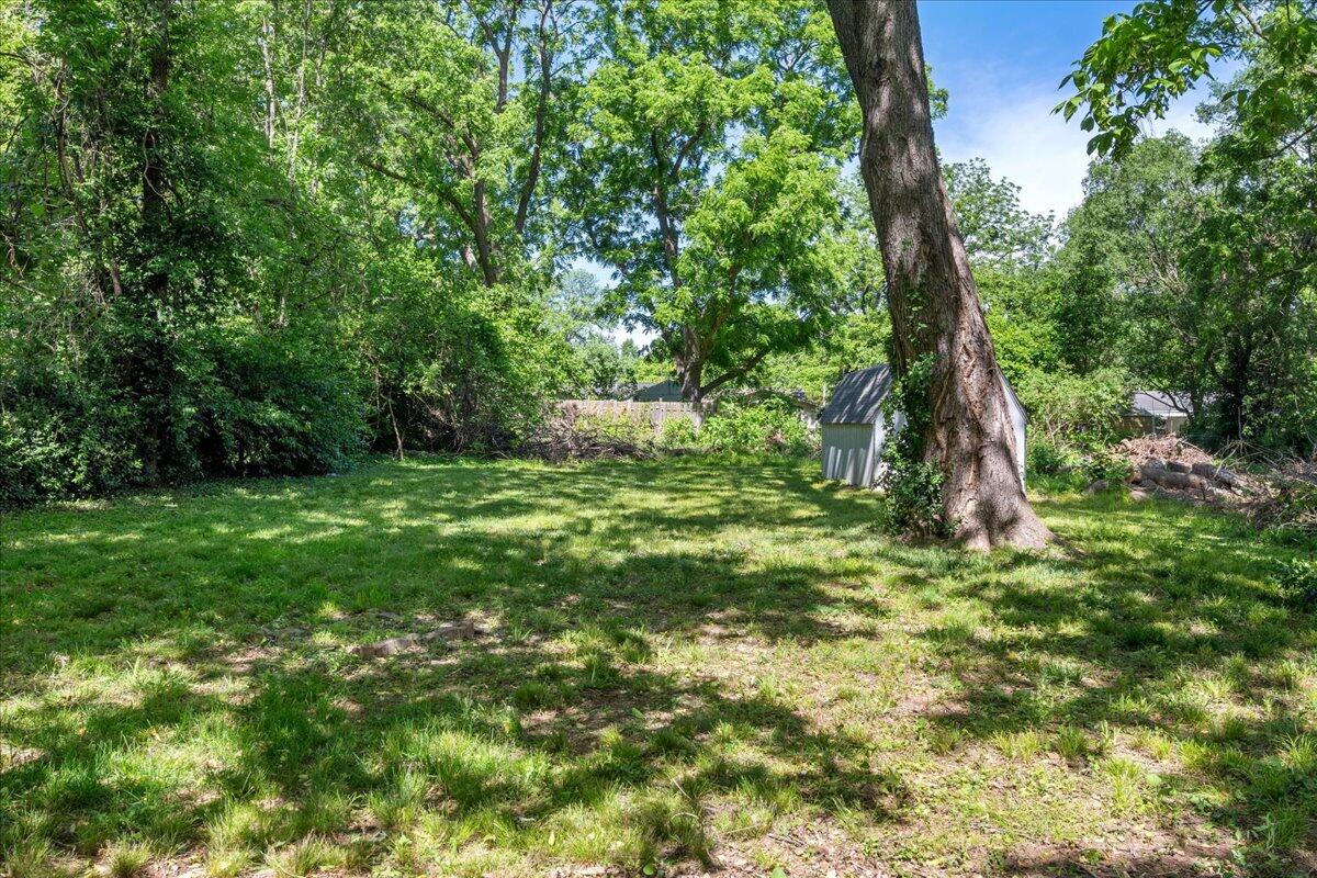 741 North Warren Avenue Property Photo 18