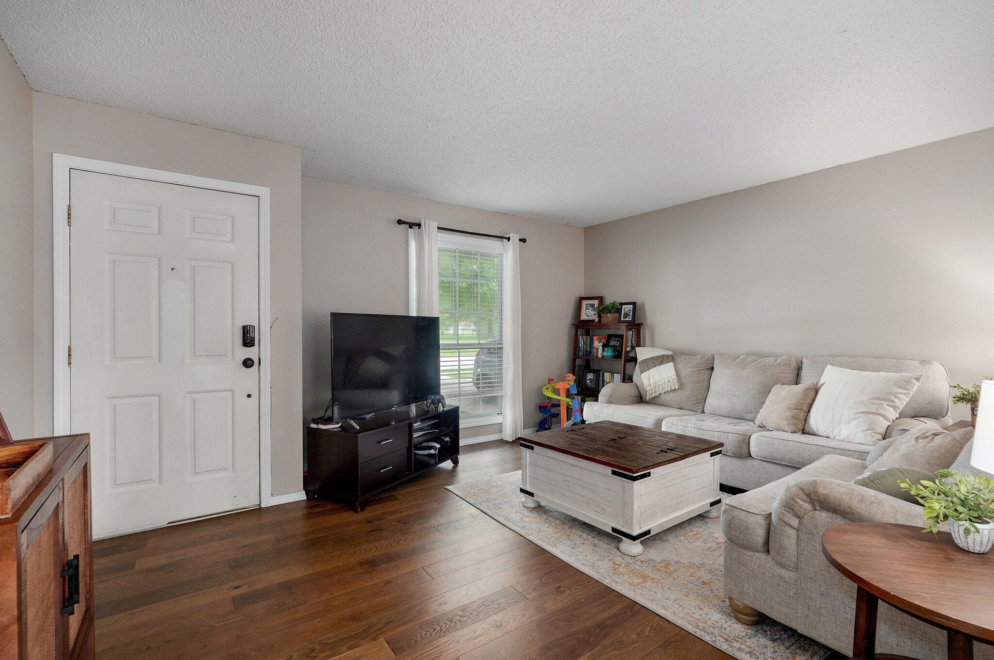 206 North Lynn Avenue Property Photo 6