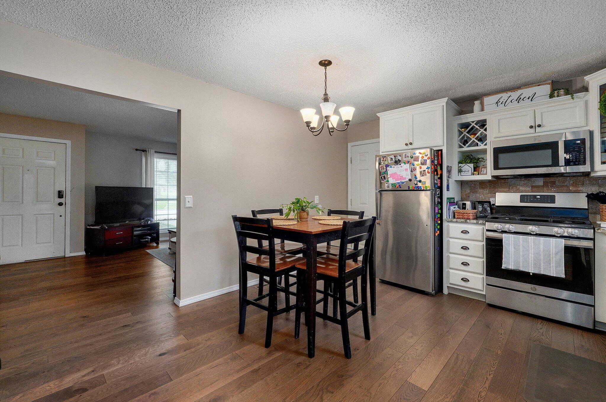 206 North Lynn Avenue Property Photo 9