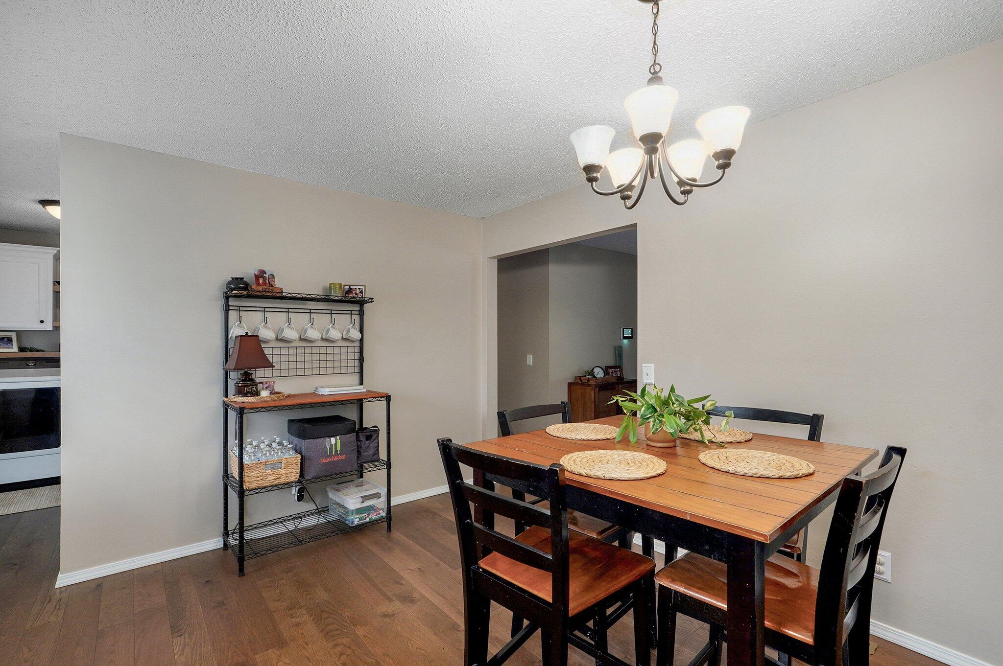 206 North Lynn Avenue Property Photo 12