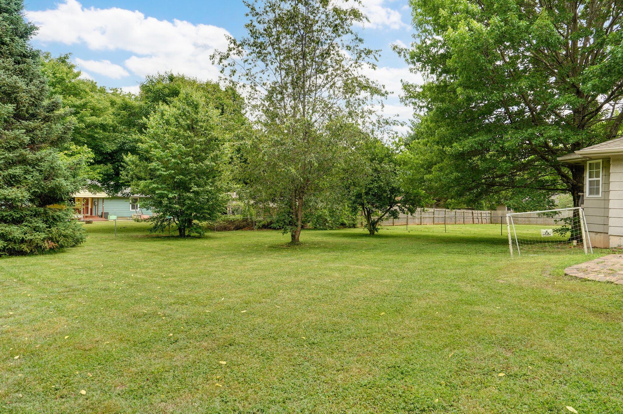 206 North Lynn Avenue Property Photo 22