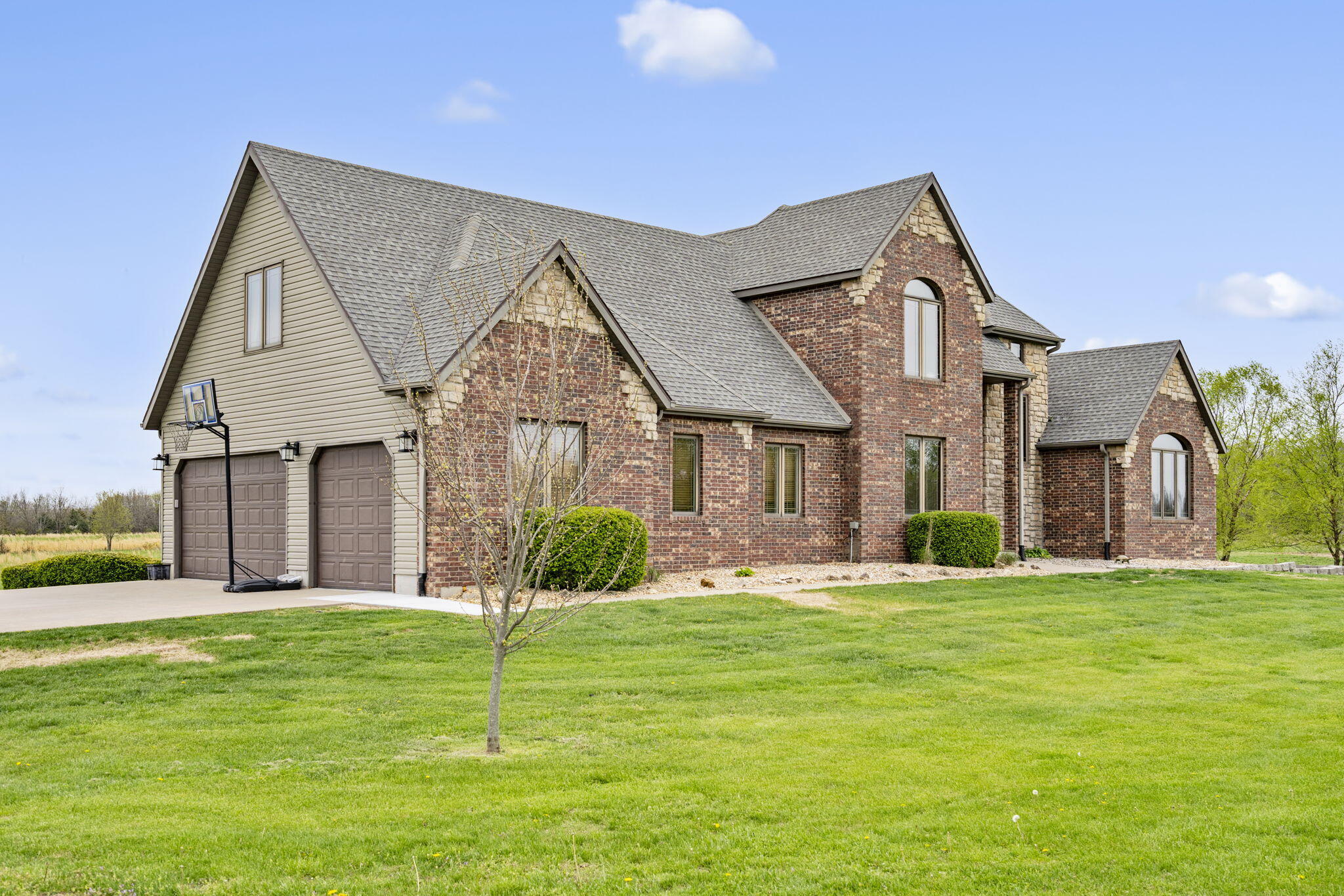 110 Castlekeep Drive Property Photo 1