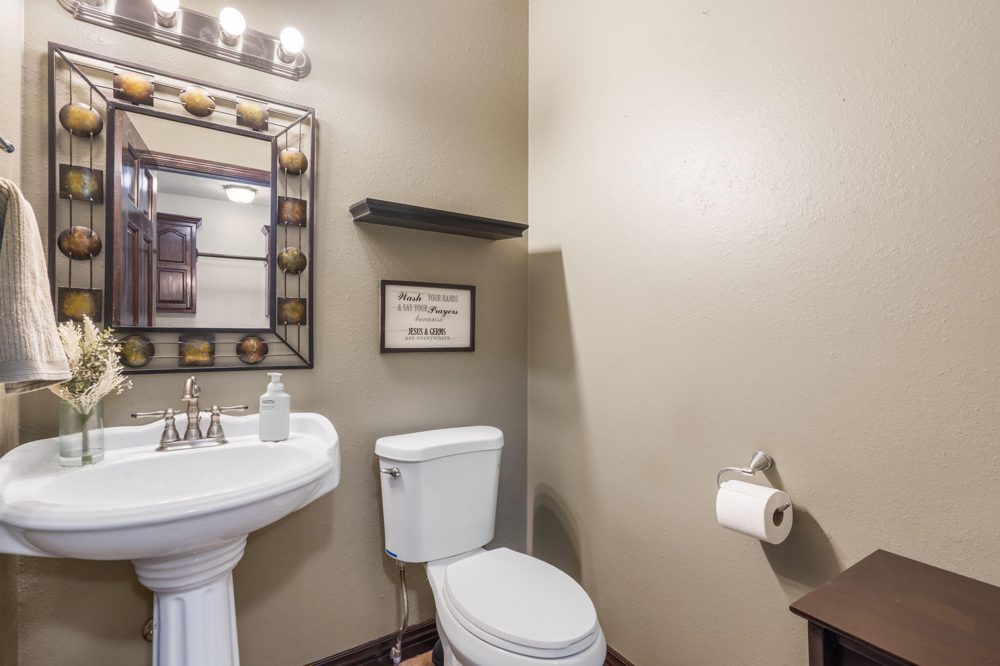 110 Castlekeep Drive Property Photo 24