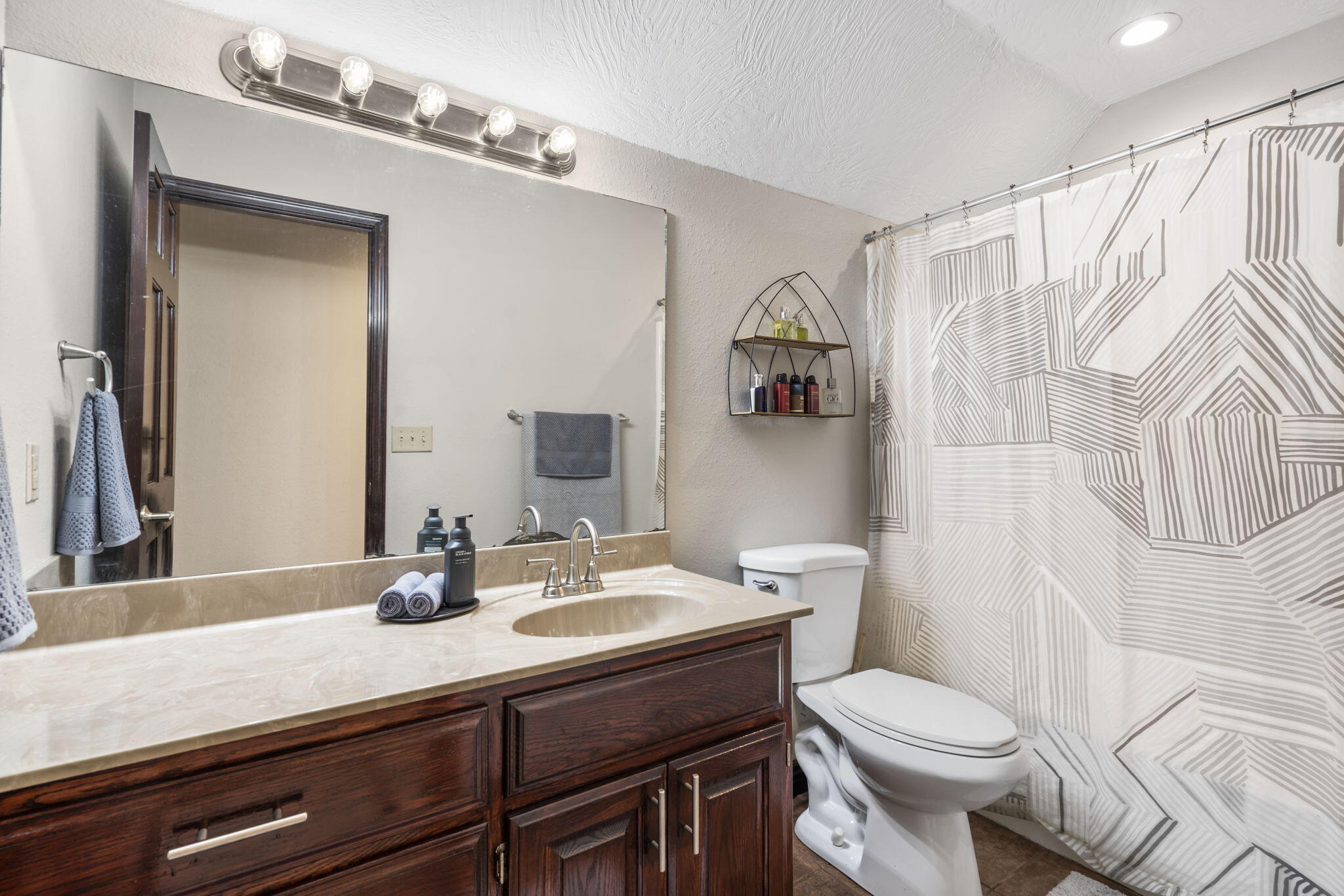 110 Castlekeep Drive Property Photo 26